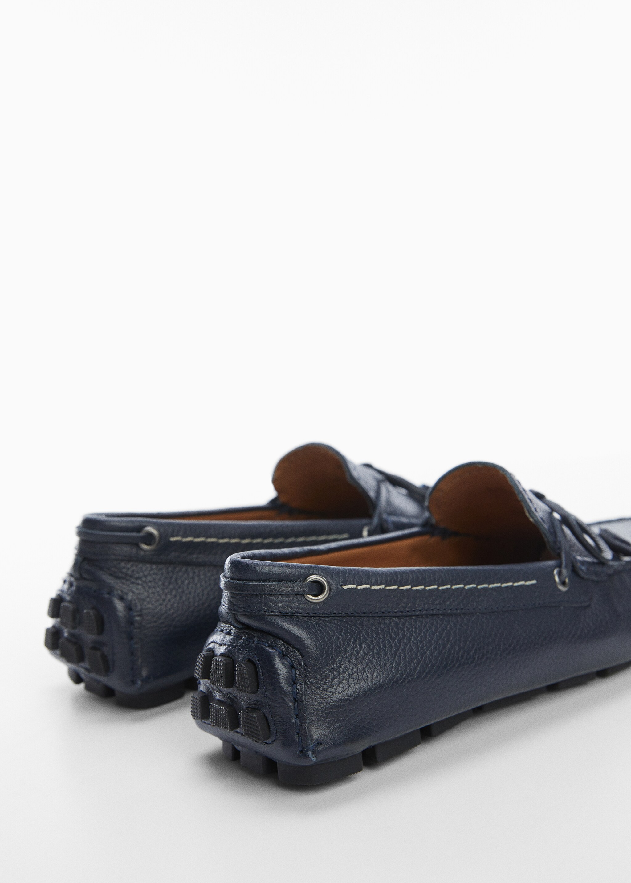 Leather loafers with tassels - Details of the article 2