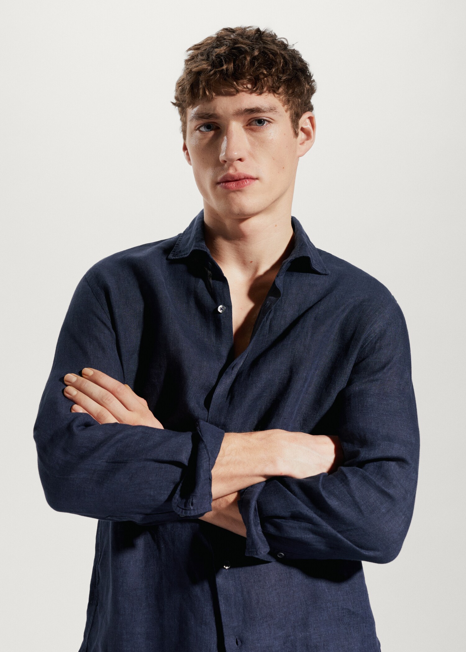 100% linen regular-fit shirt - Details of the article 1