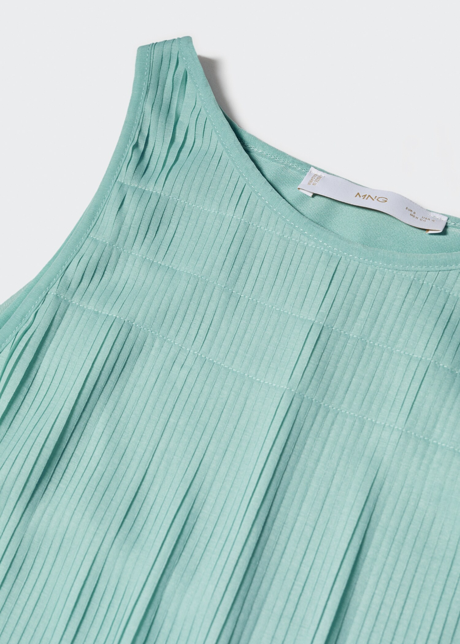 Textured shift dress - Details of the article 8