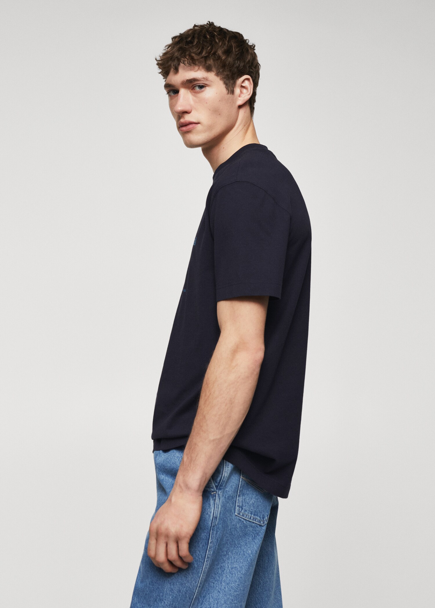 100% cotton t-shirt text - Details of the article 2