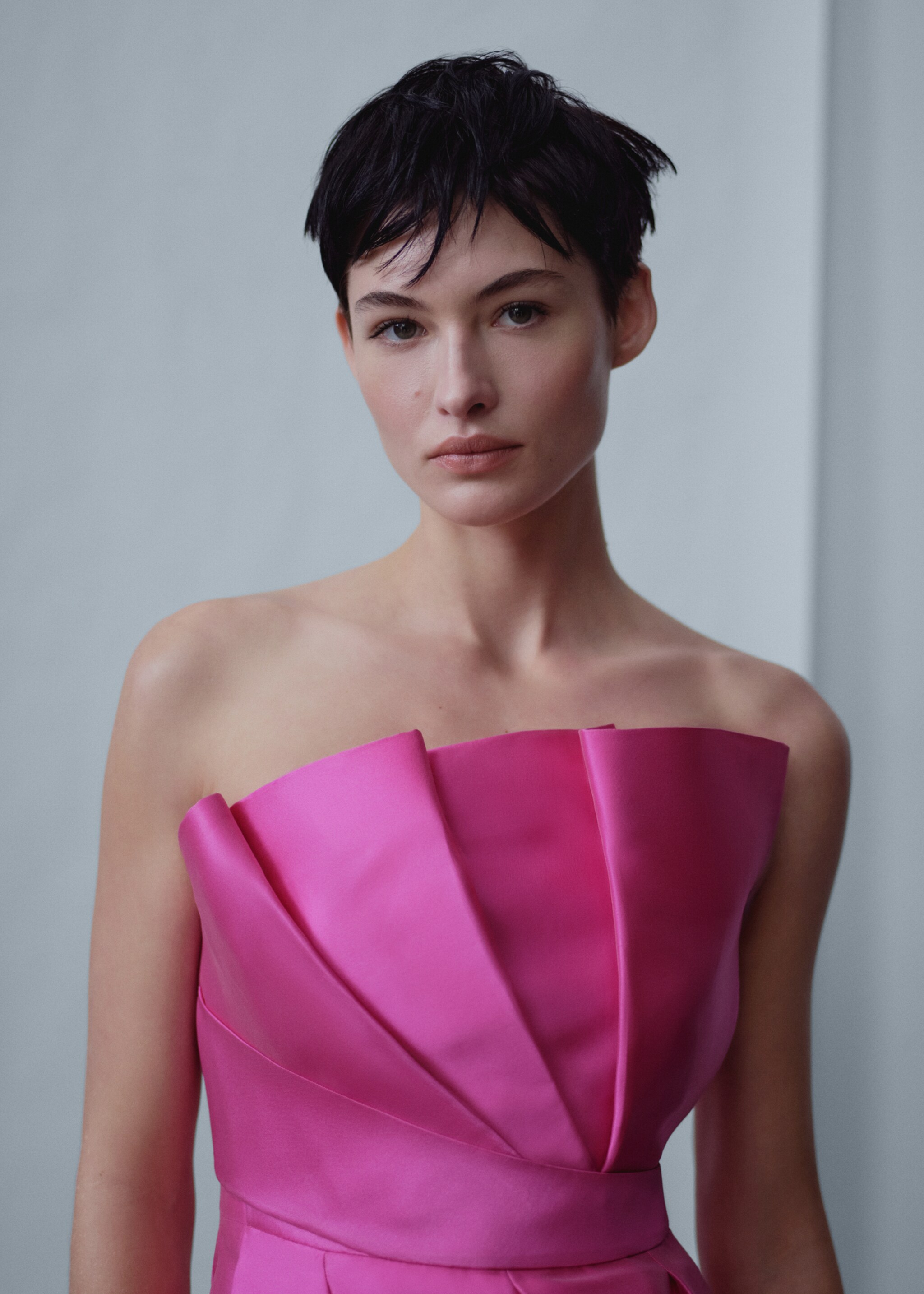 Volume pleated dress - Details of the article 1, Fuchsia. Ref: 47046713-00.