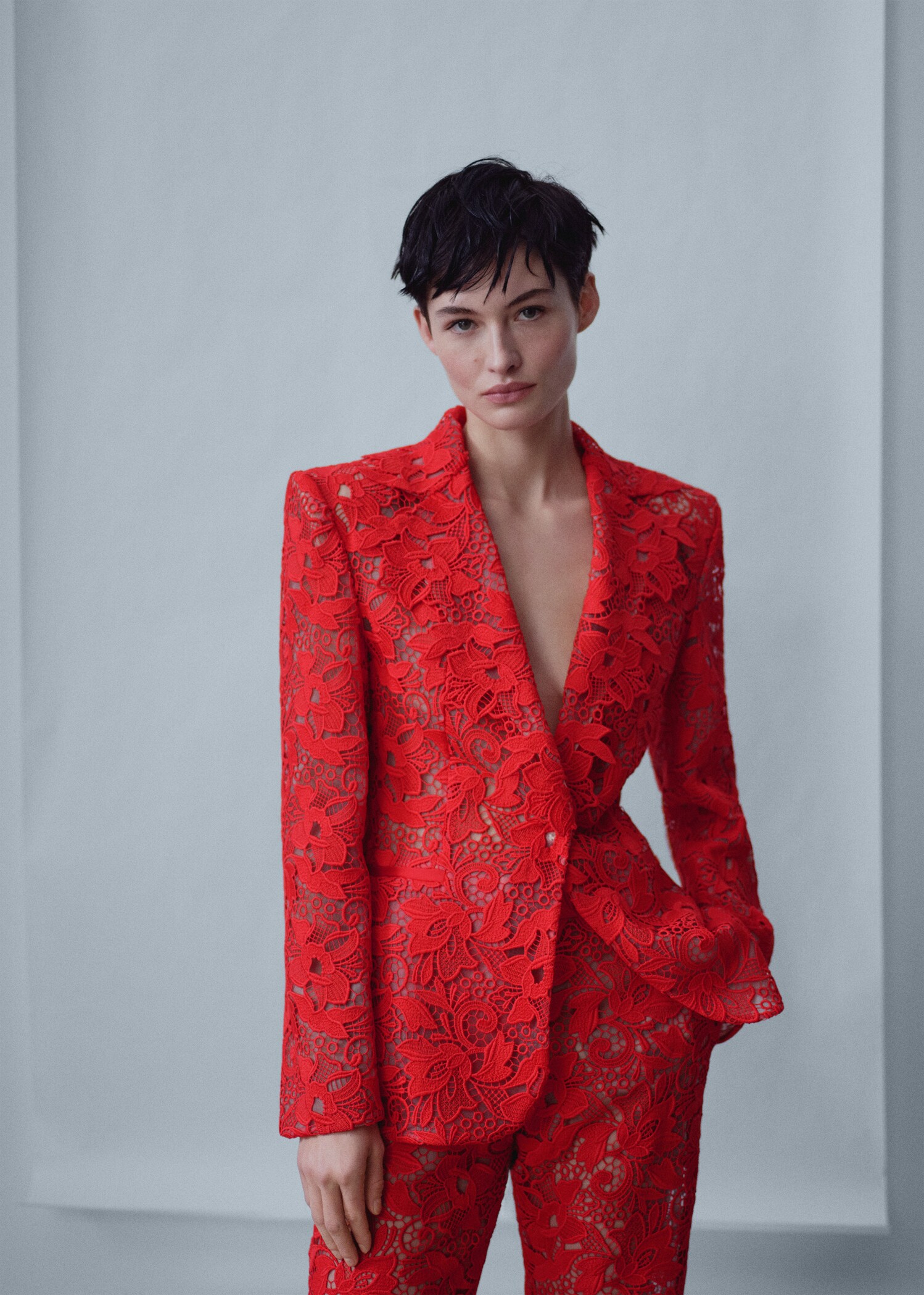 Veste tailleur guipure - Plan moyen