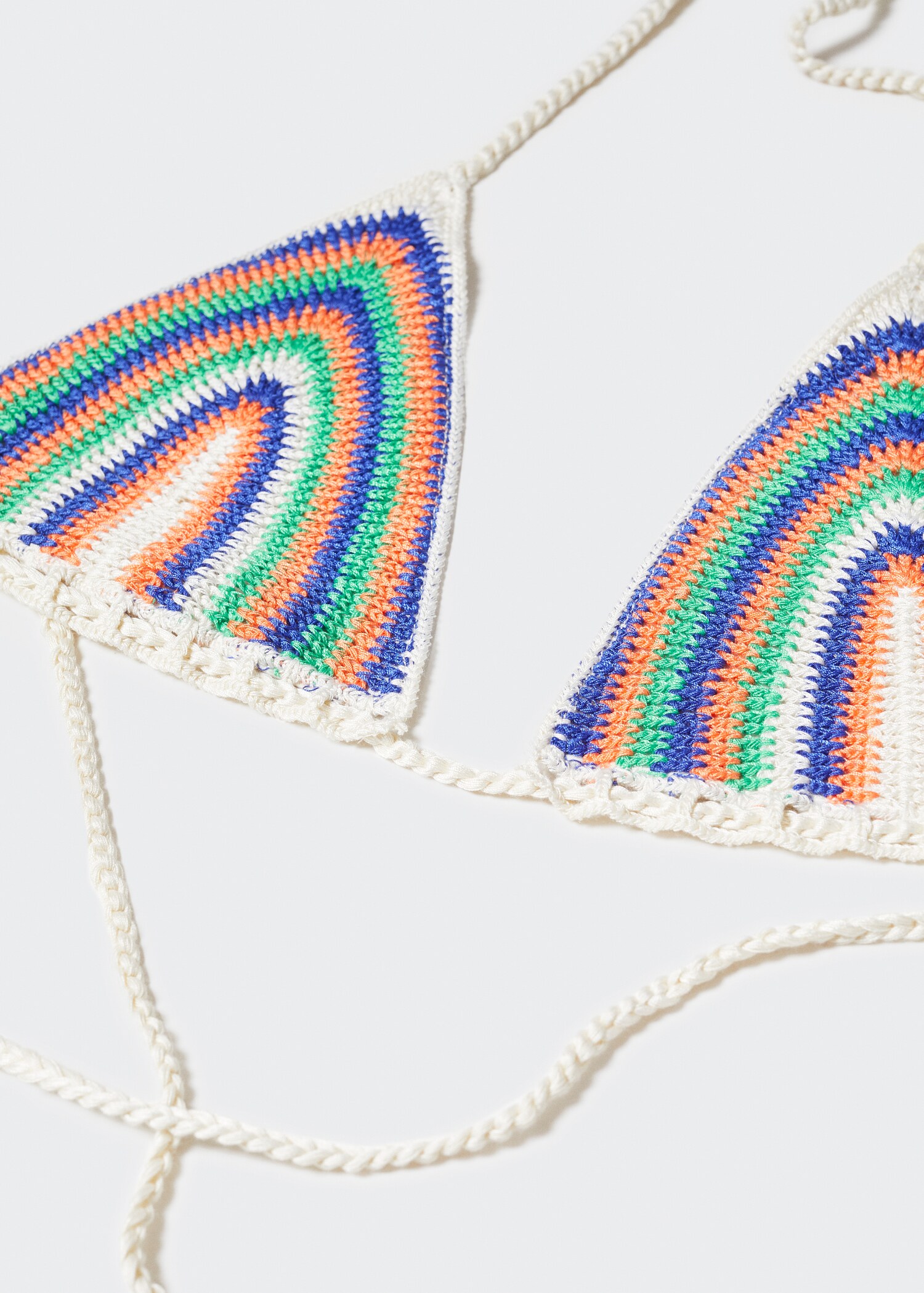 Crochet bikini top - Details of the article 8