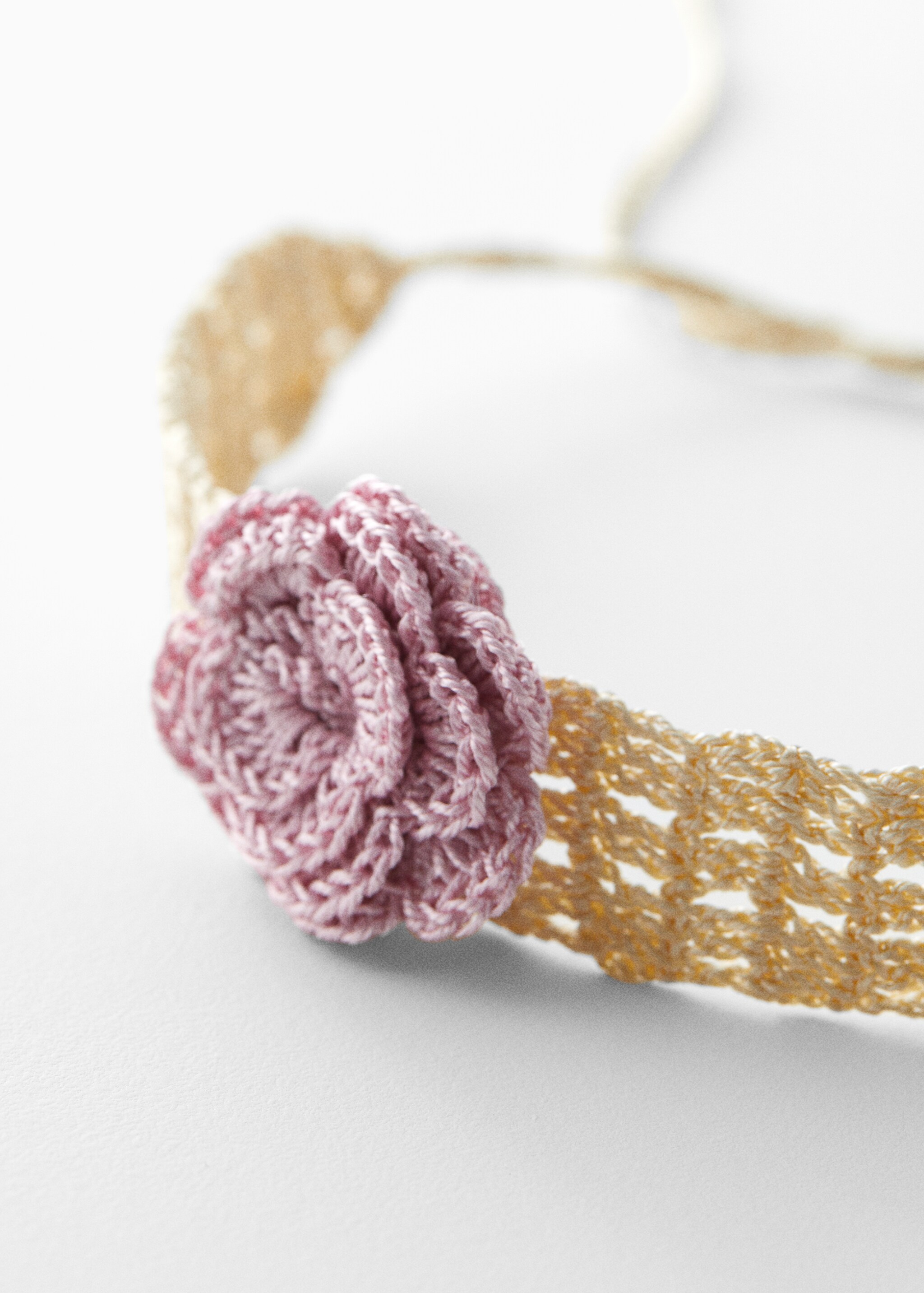 Crochet flower necklace - Details of the article 1