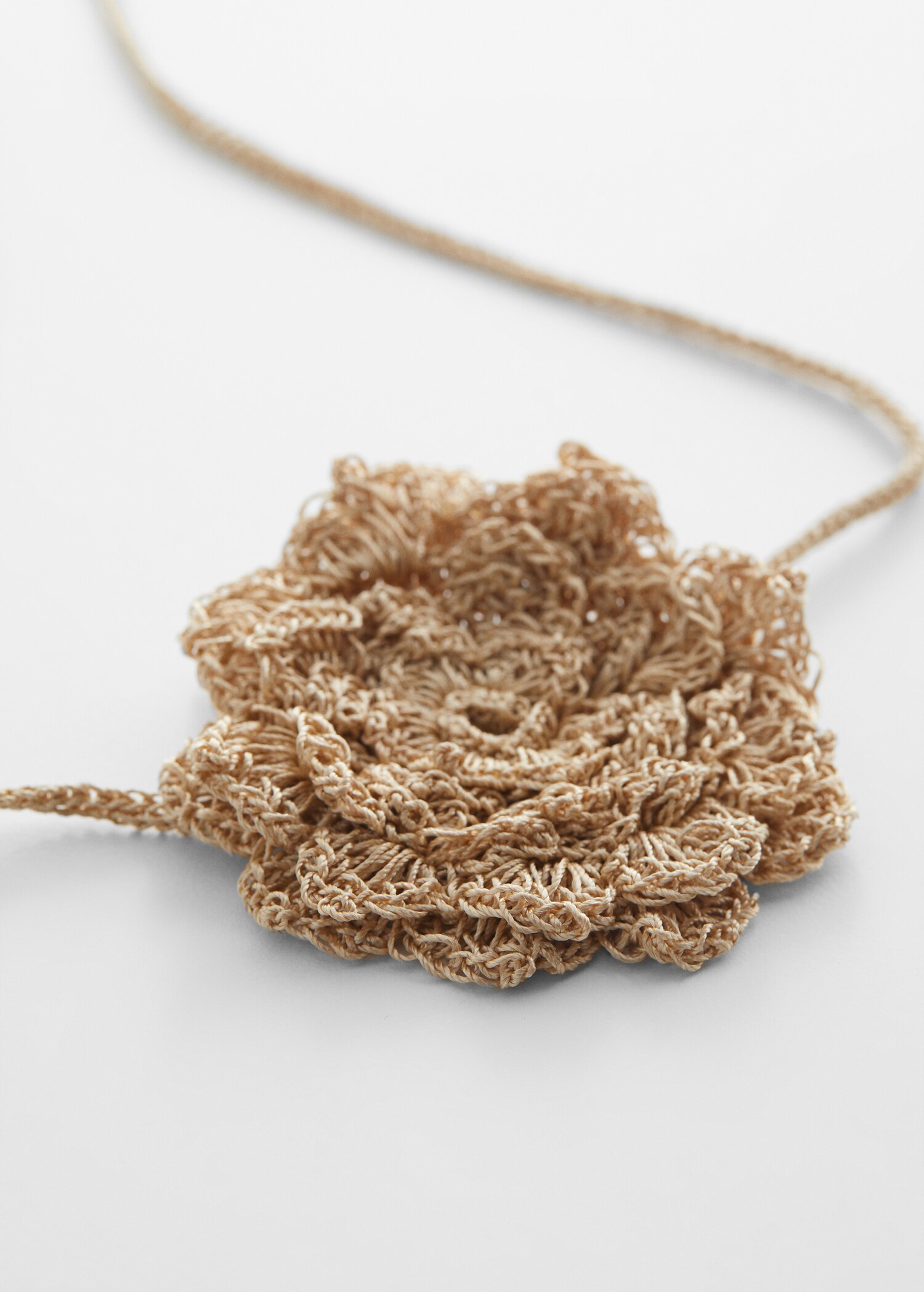 Halskette mit Häkel-Blume - Detail des Artikels 1