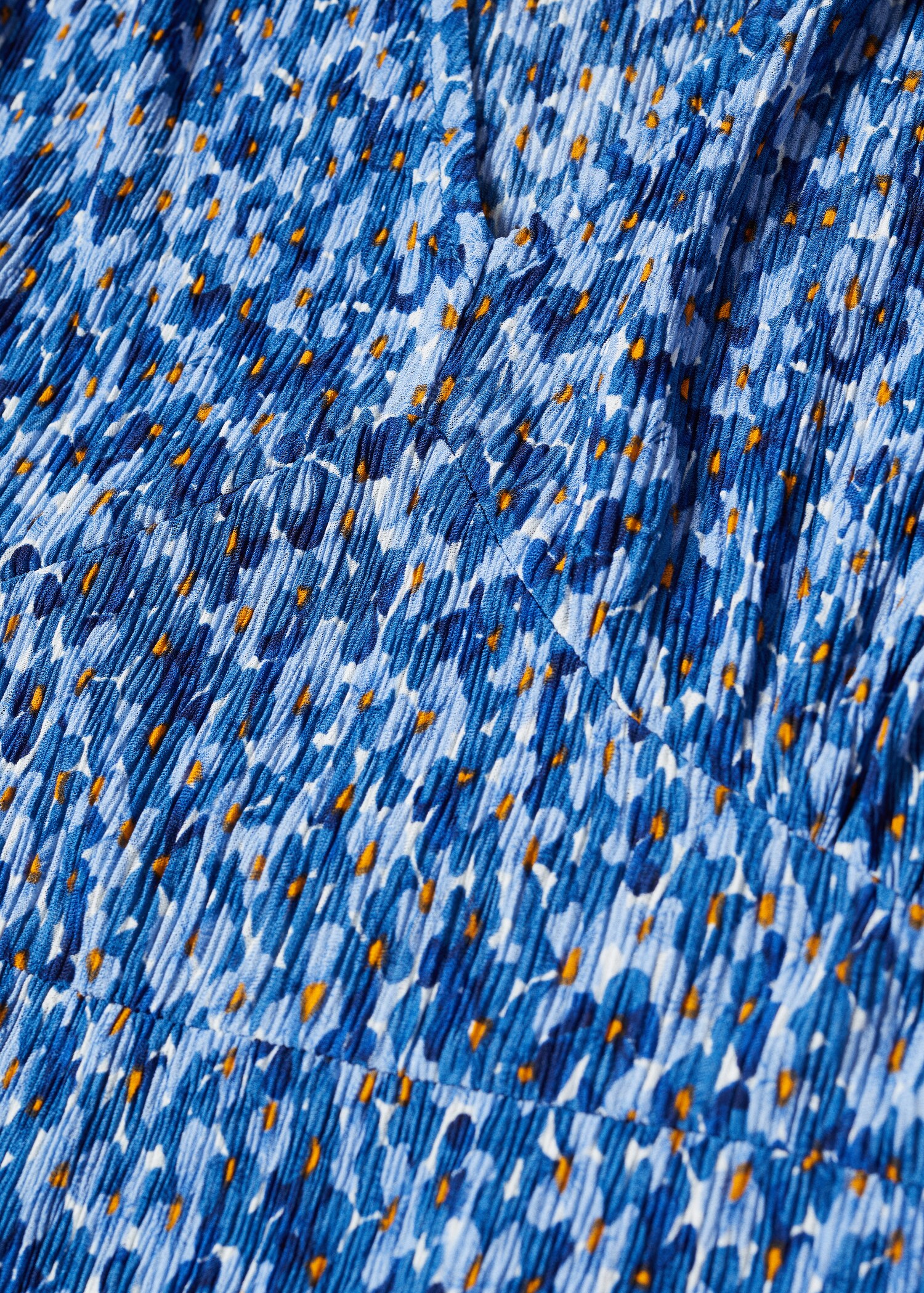 Gemustertes Kleid mit Textur - Detail des Artikels 8