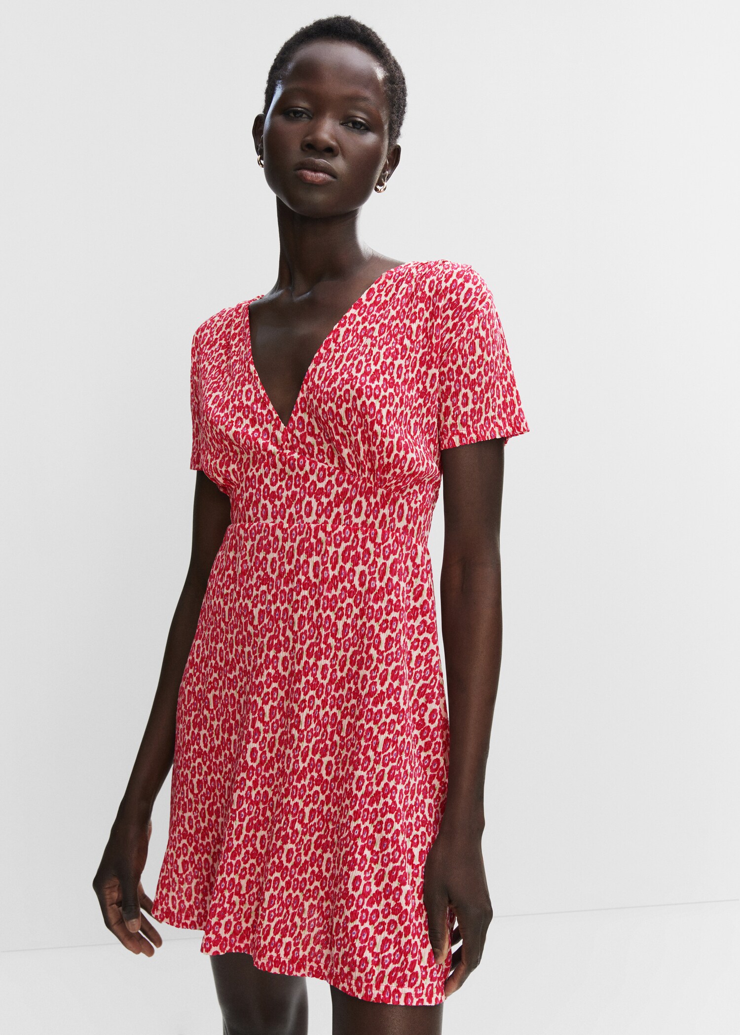 Gemustertes Kleid mit Textur - Mittlere Ansicht