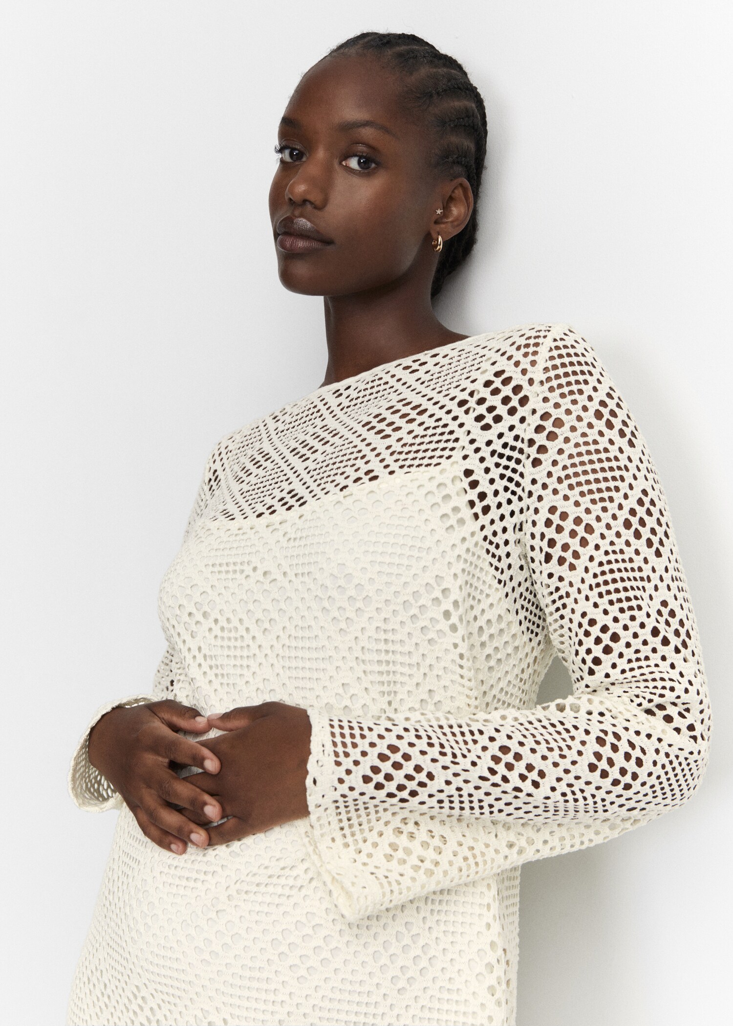 Kleid mit geometrischem Lochmuster - Detail des Artikels 4