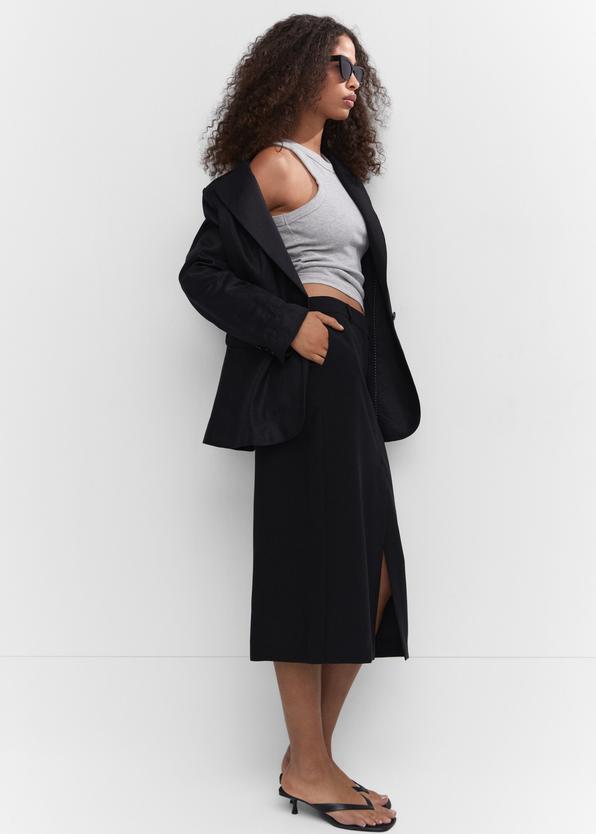 Lyocell skirt with slit - Details of the article 2