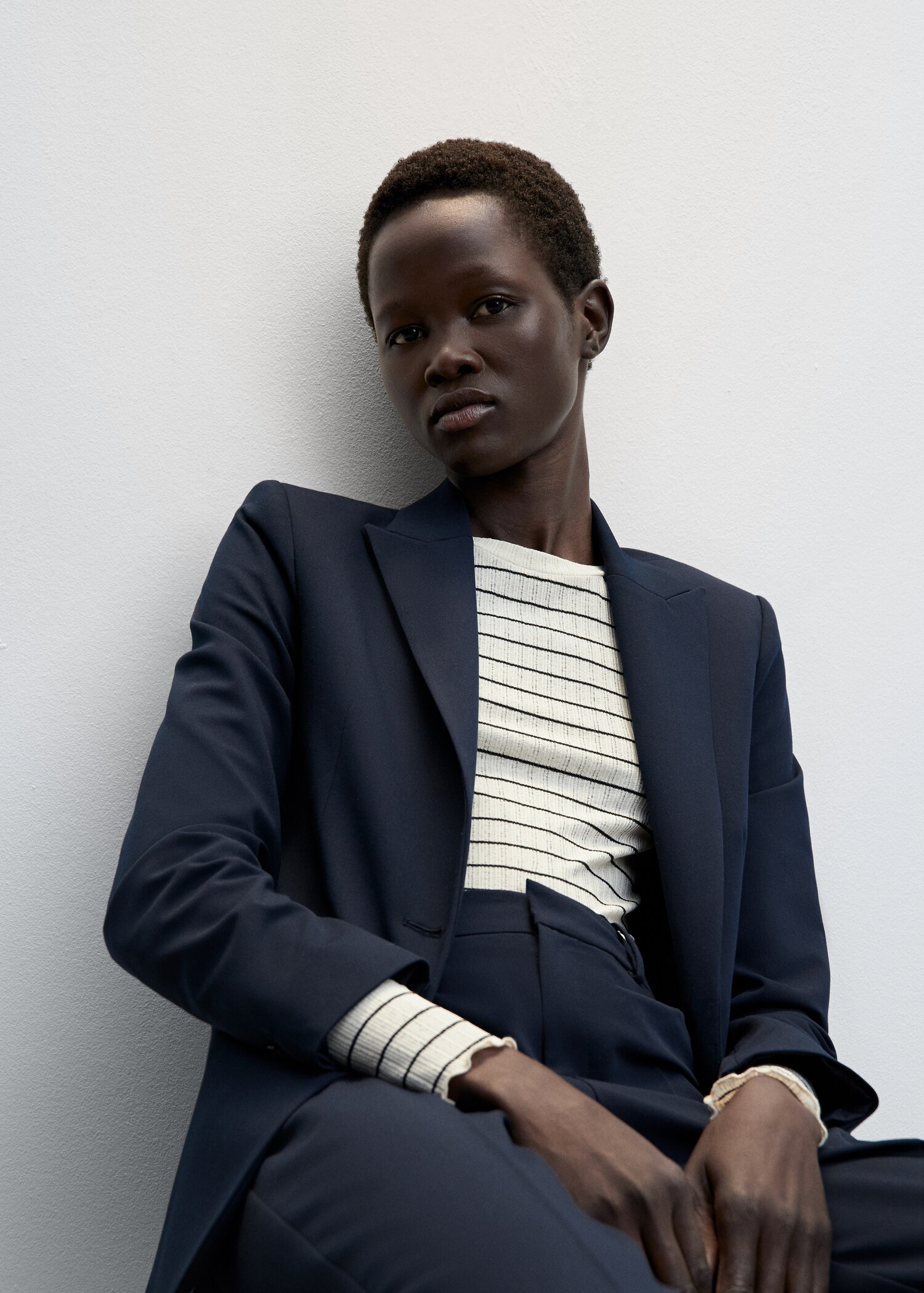 Fitted suit jacket - Details of the article 1