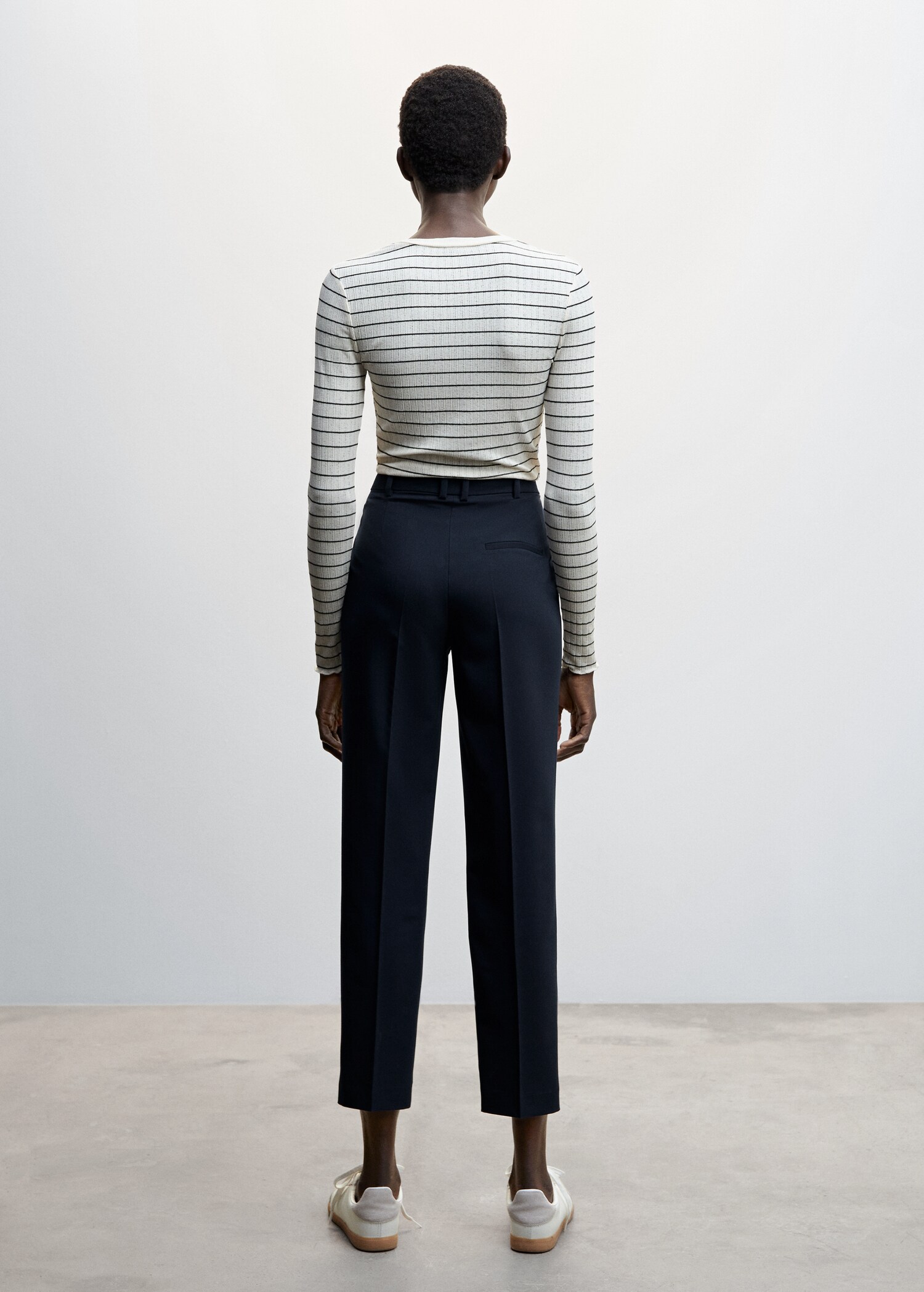 Straight suit pants - Reverse of the article