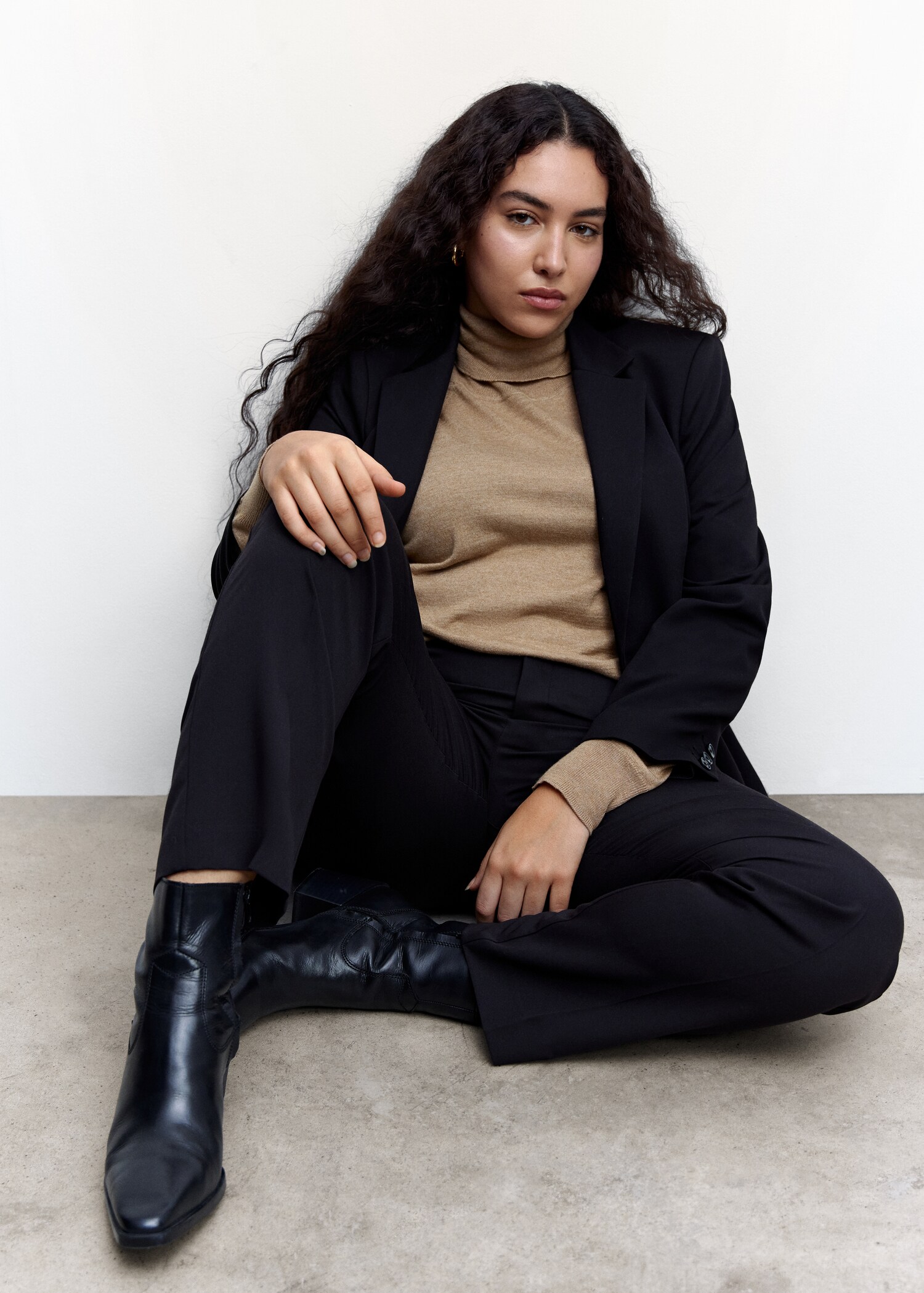 Straight suit pants - Details of the article 4