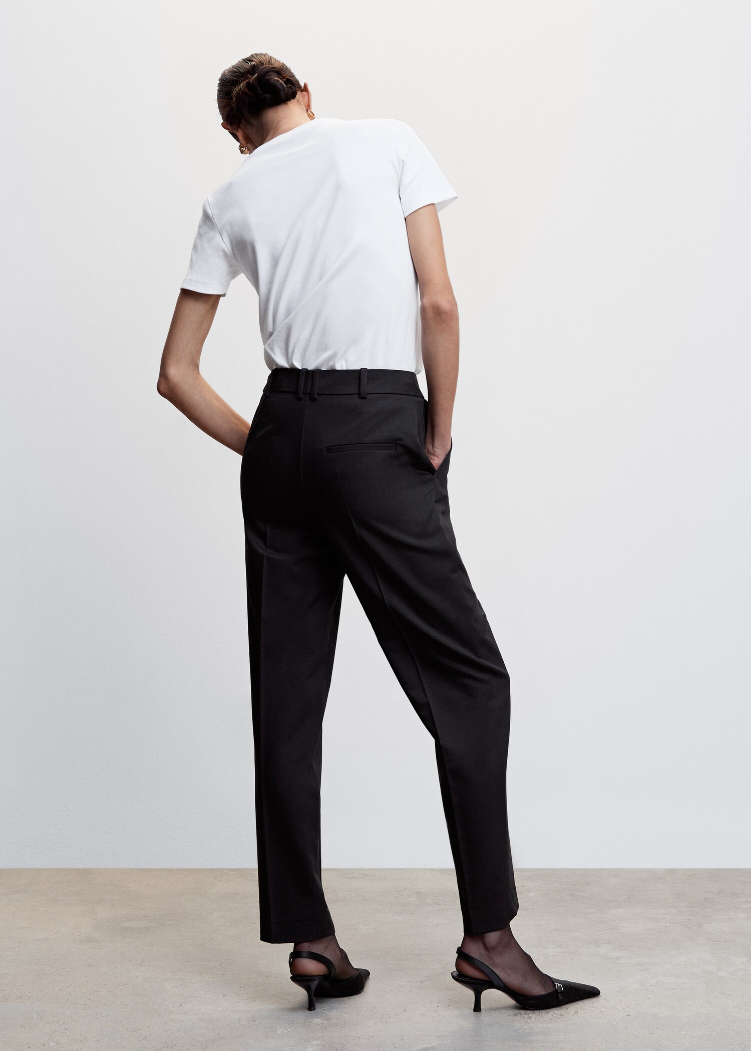 Straight suit pants - Reverse of the article