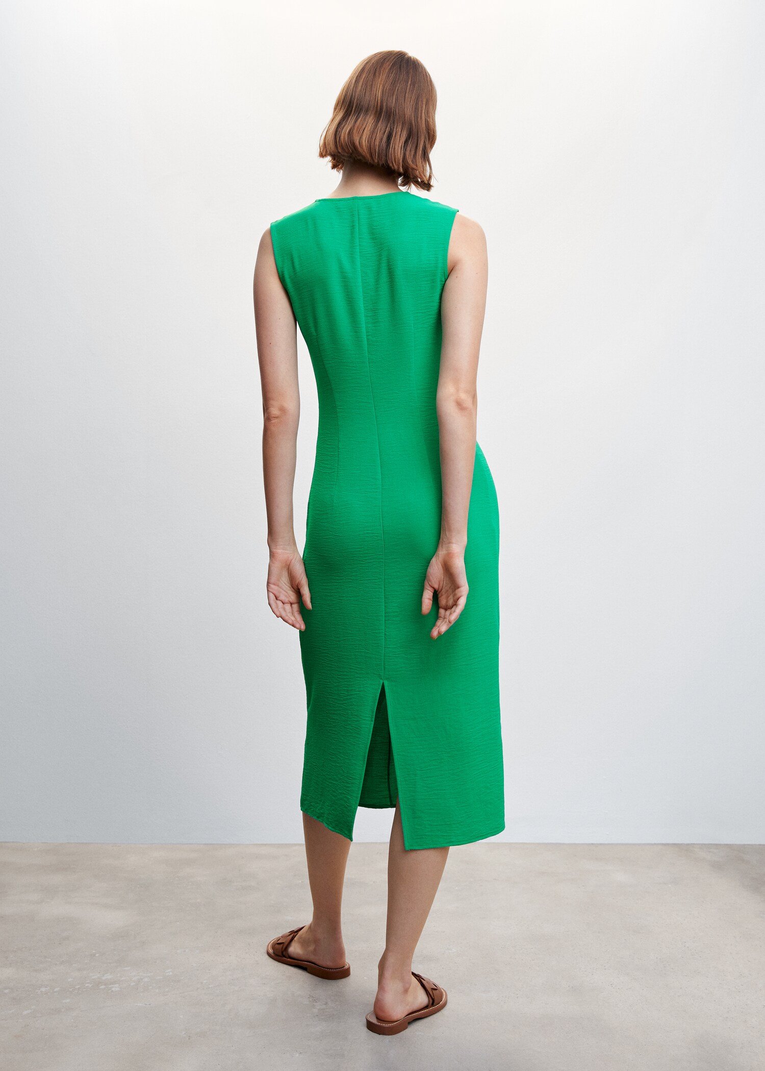 Knot textured dress - Reverse of the article