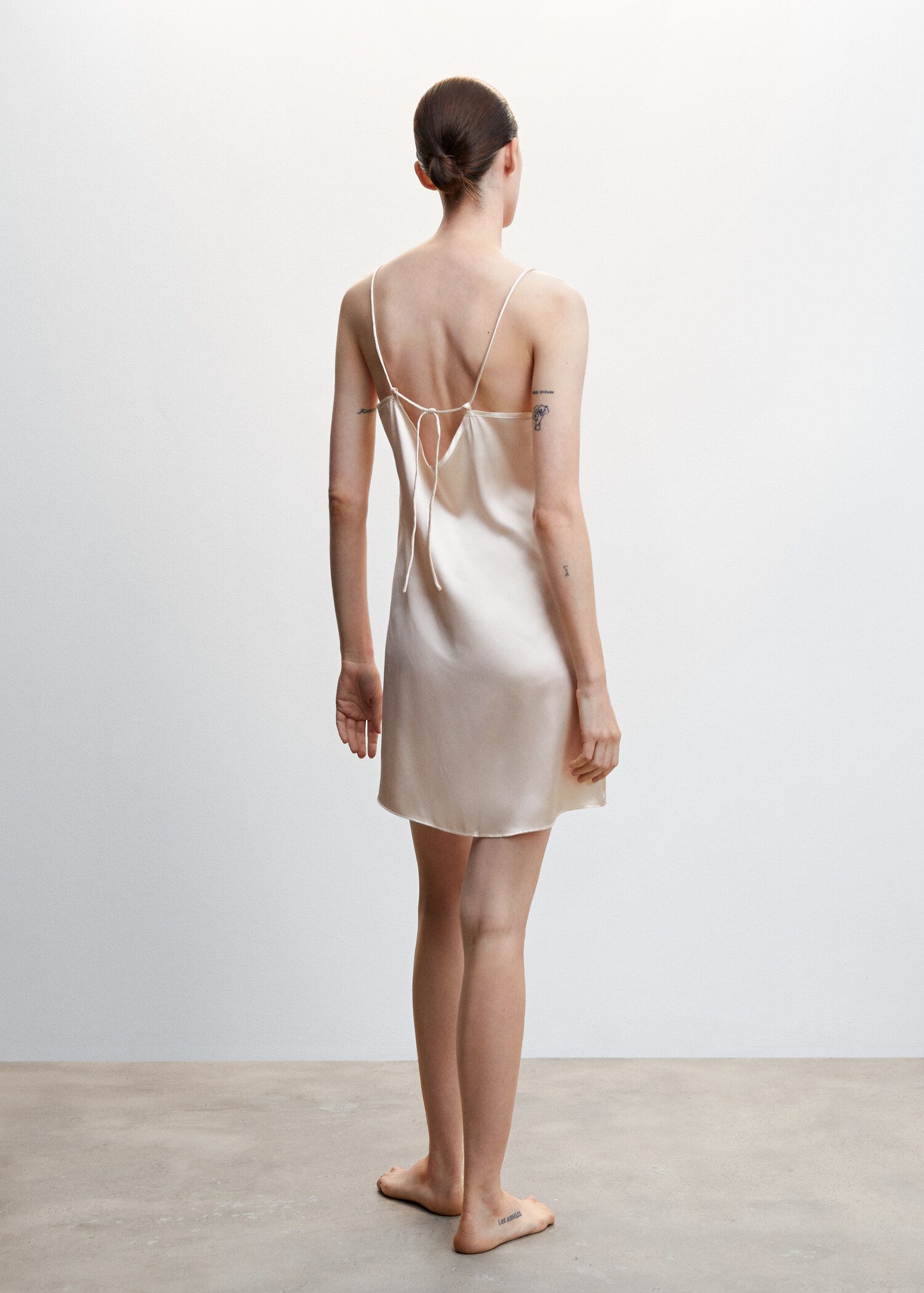 Camisón satinado tirantes - Reverso del artículo