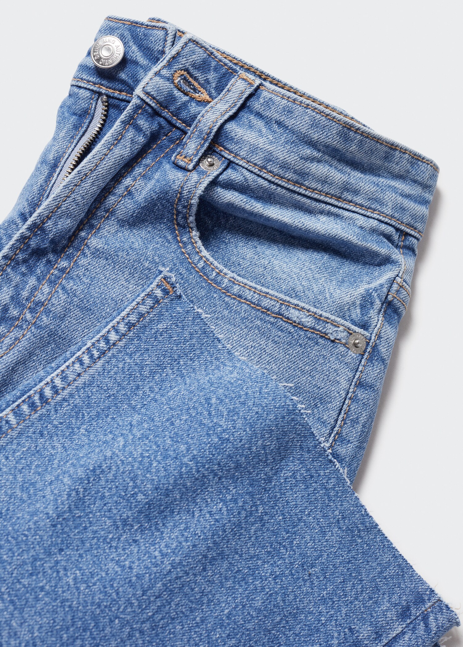 Flared jeans - Details of the article 8