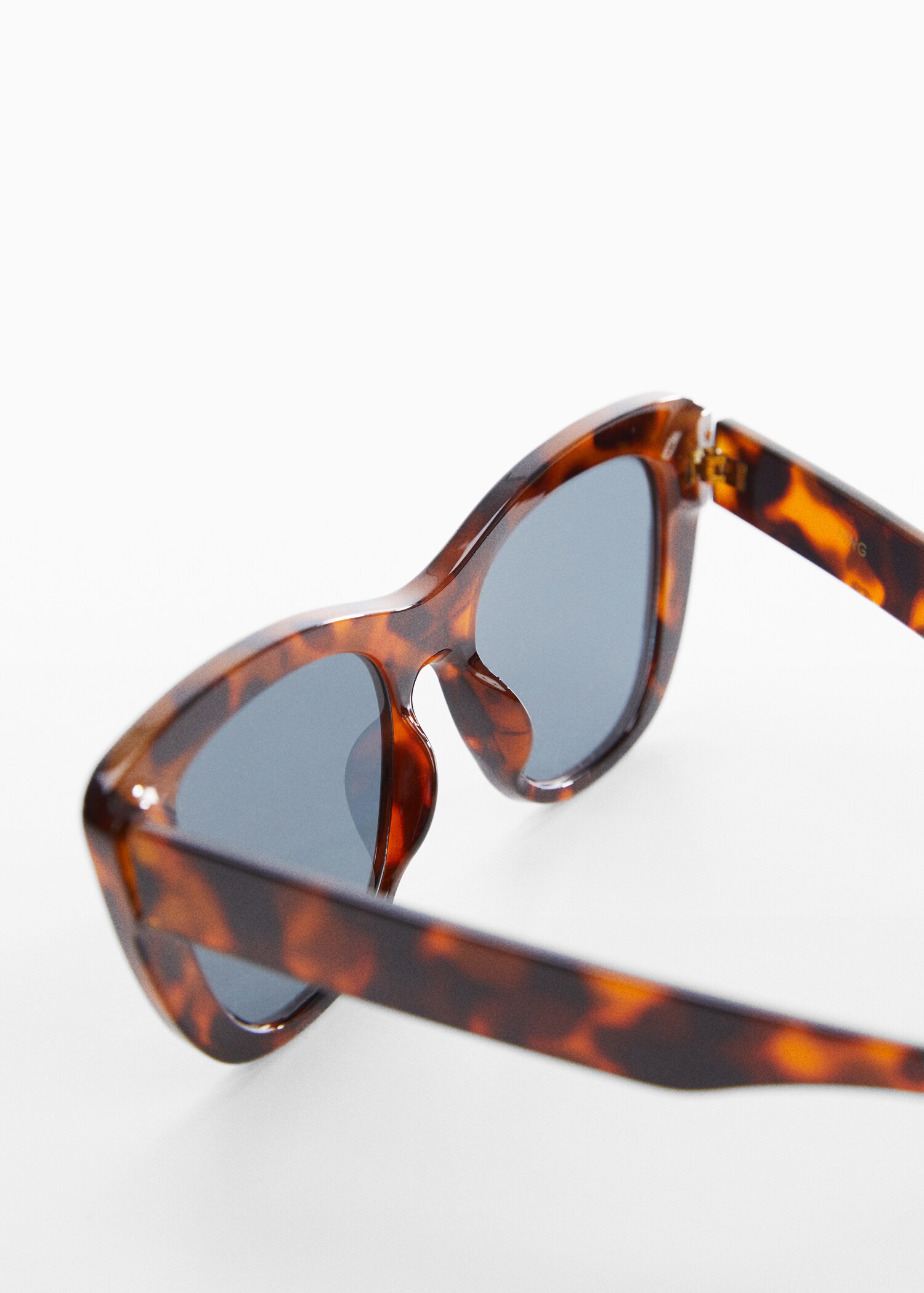 Cat-eye sunglasses - Details of the article 1