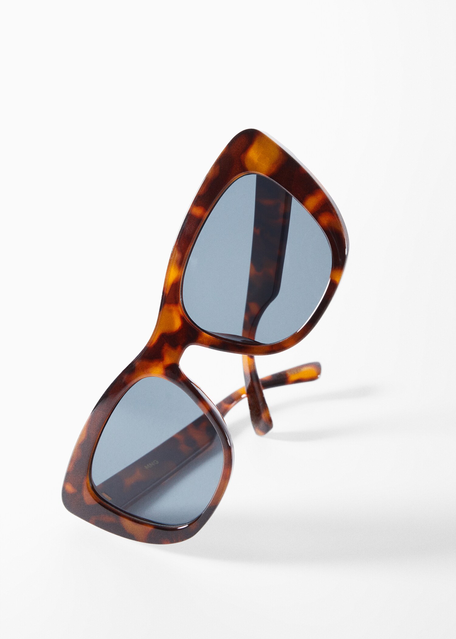 Cat-eye sunglasses - Details of the article 5