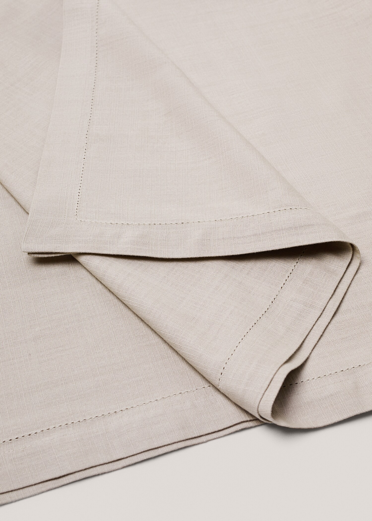 Hemstitch detail tablecloth 150x150cm - Details of the article 1