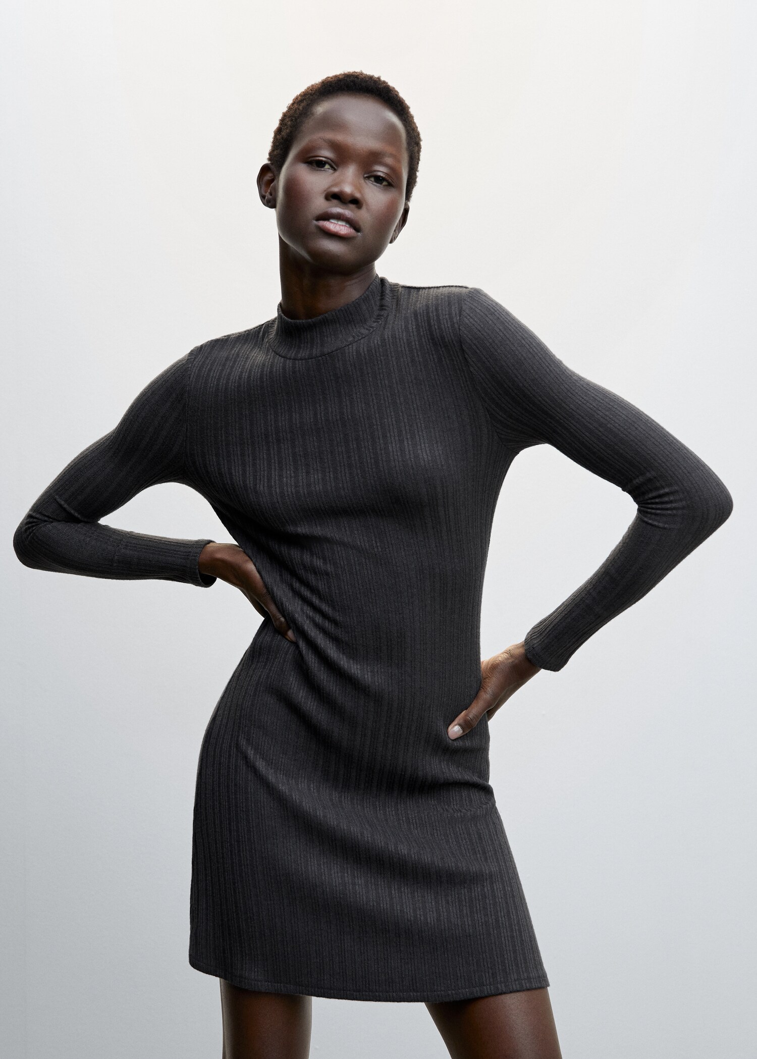 Short knitted dress - Medium plane