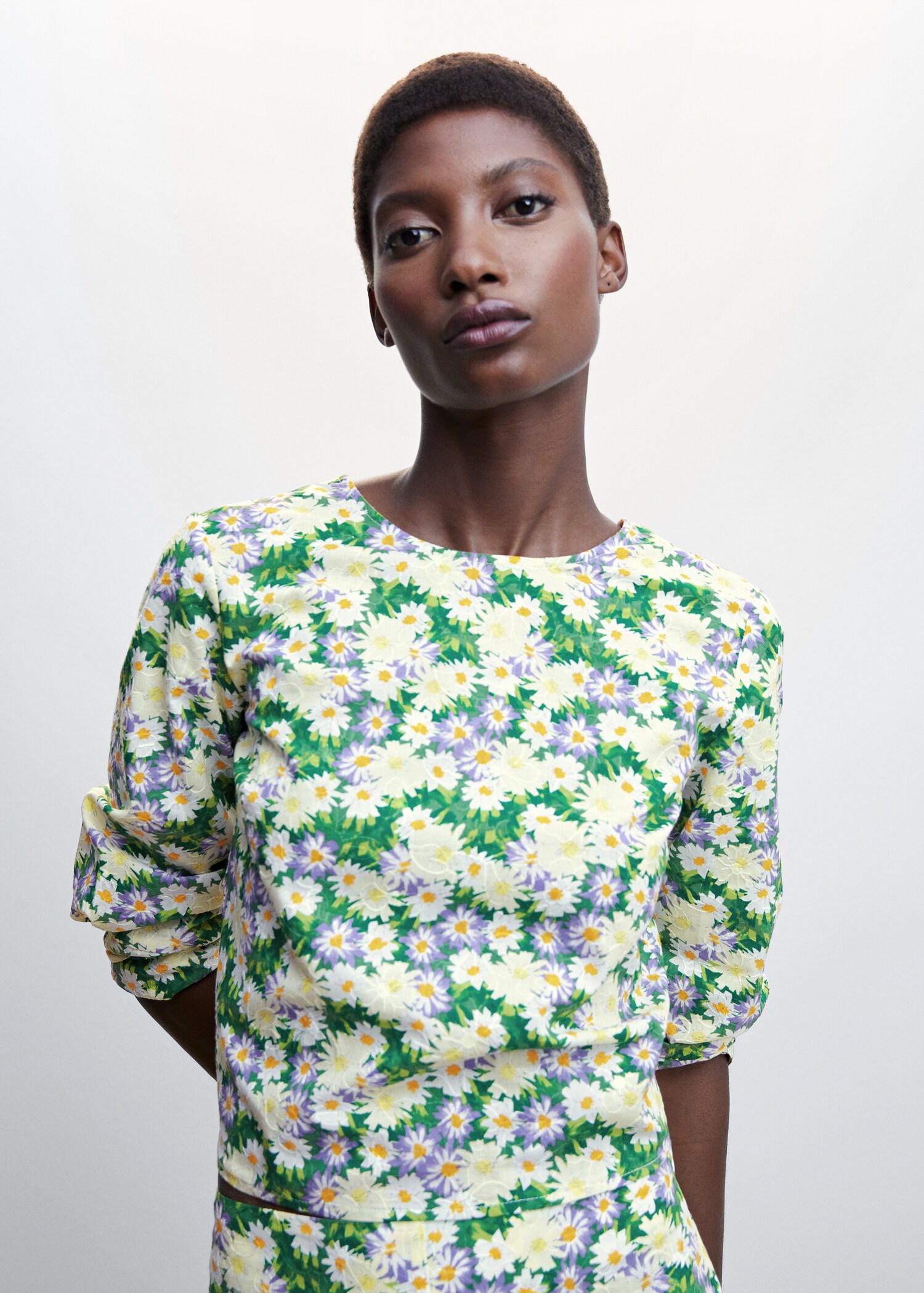 Bluse mit Blumenmuster - Detail des Artikels 1
