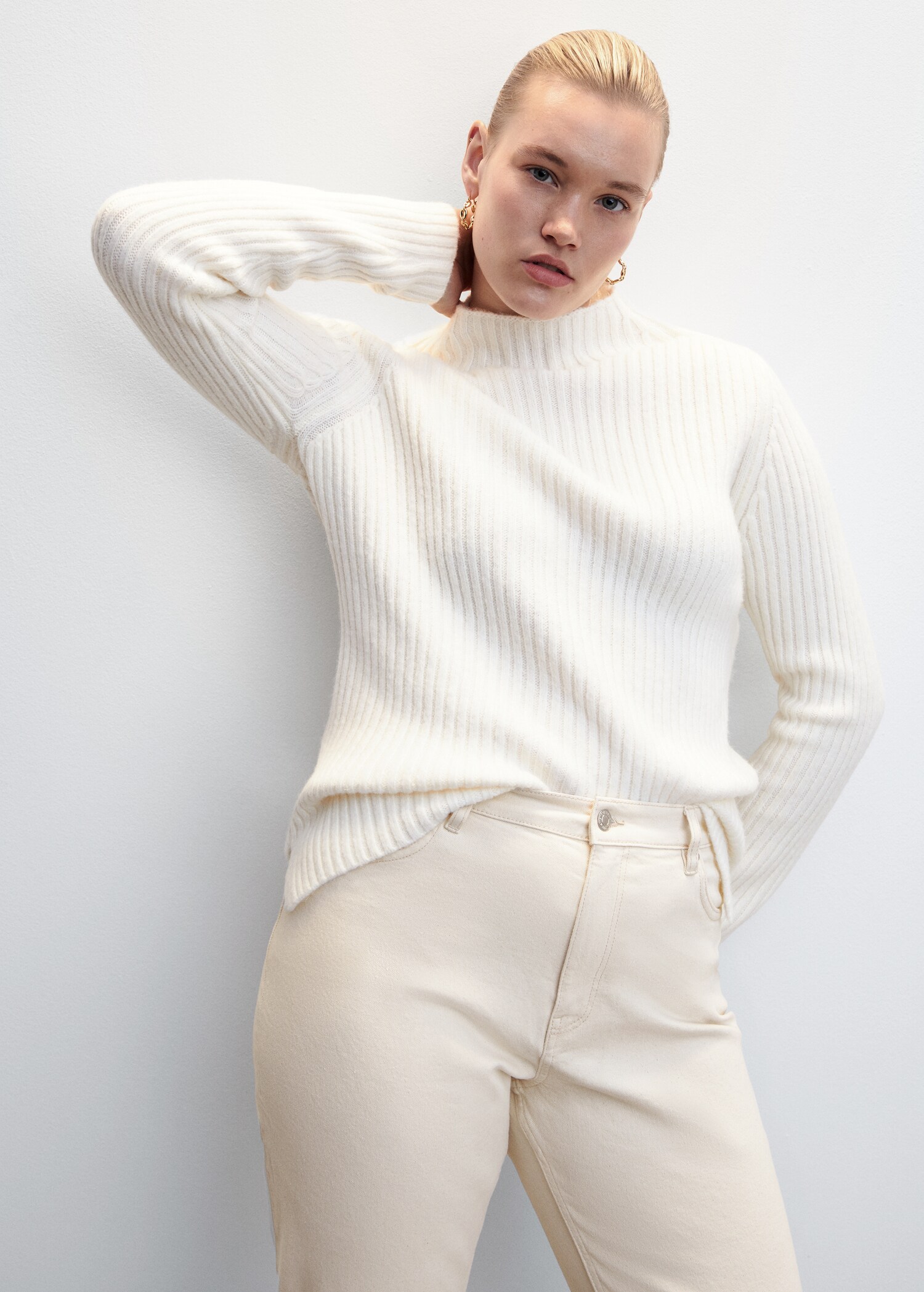 Mom comfort high-rise jeans - Details of the article 5