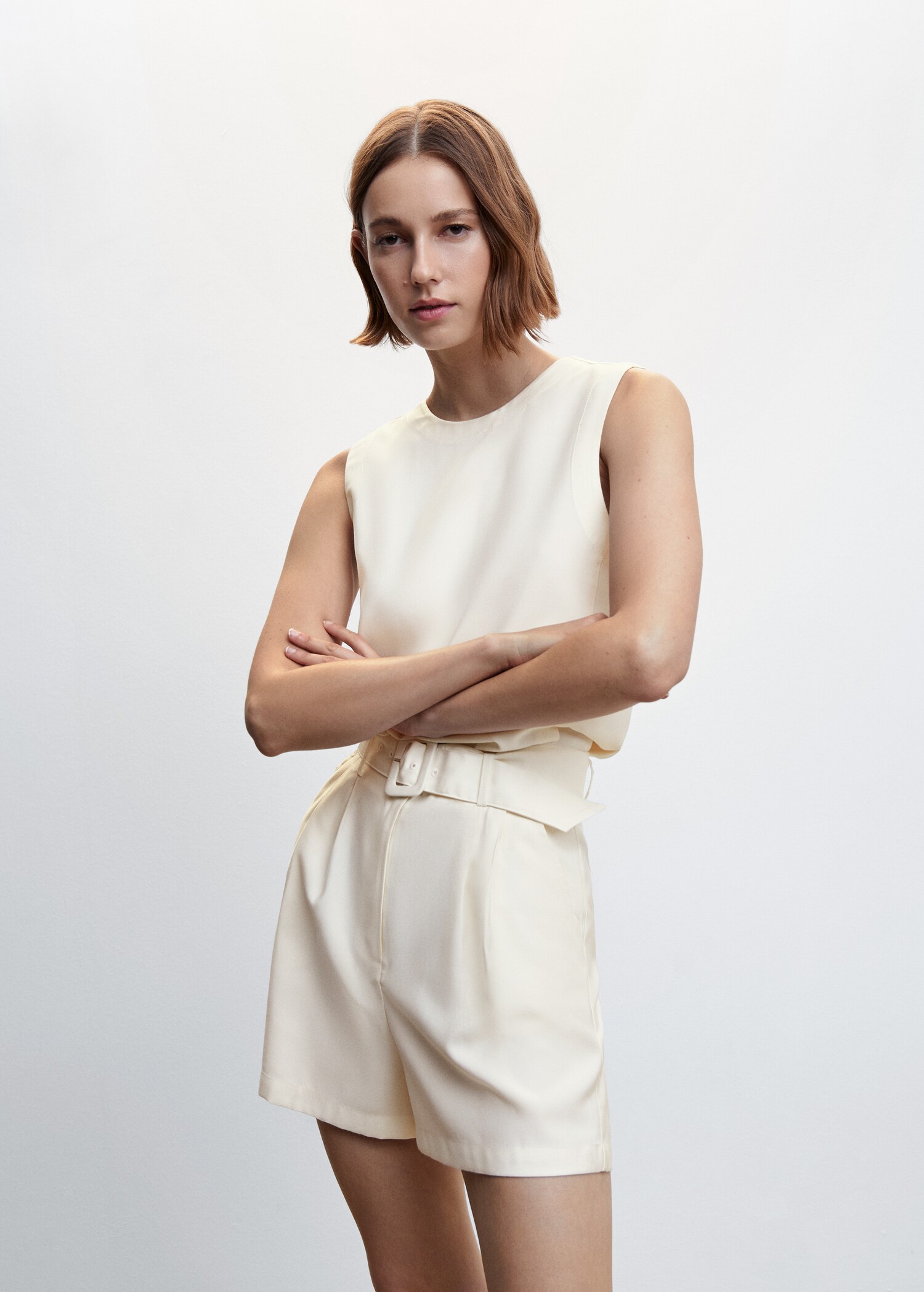 Short ceinture pinces - Plan moyen