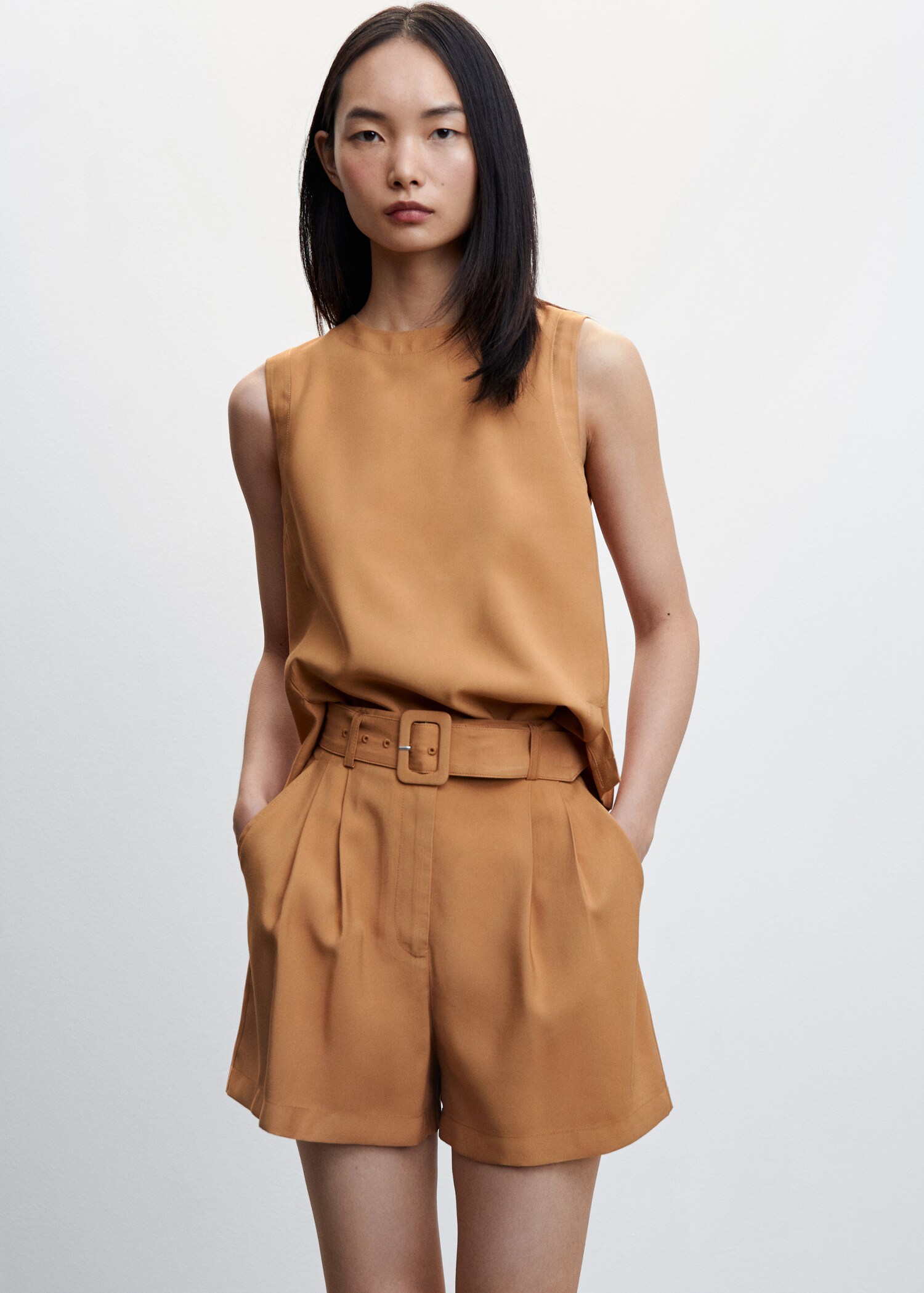 Short ceinture pinces - Détail de l'article 1