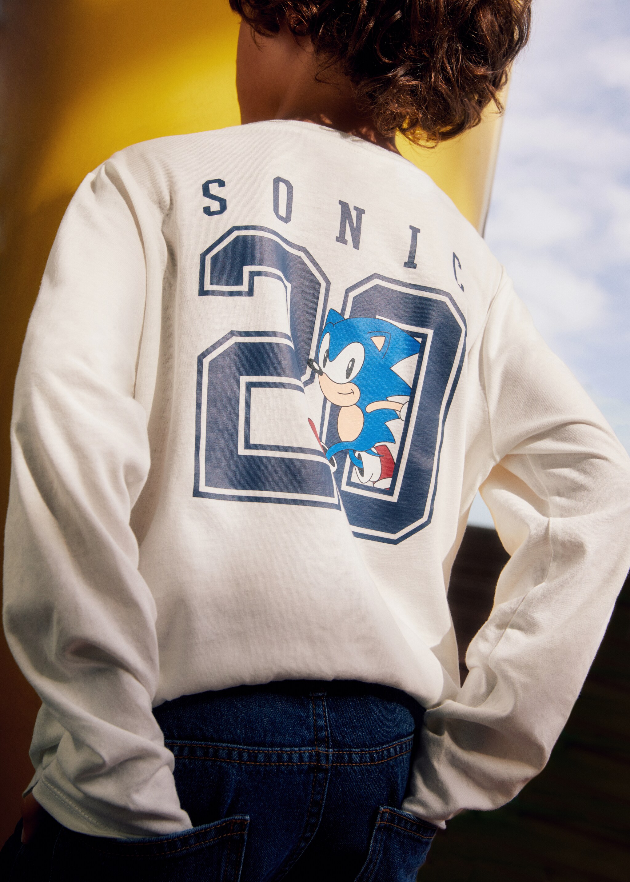 Embossed Sonic t-shirt - Details of the article 5