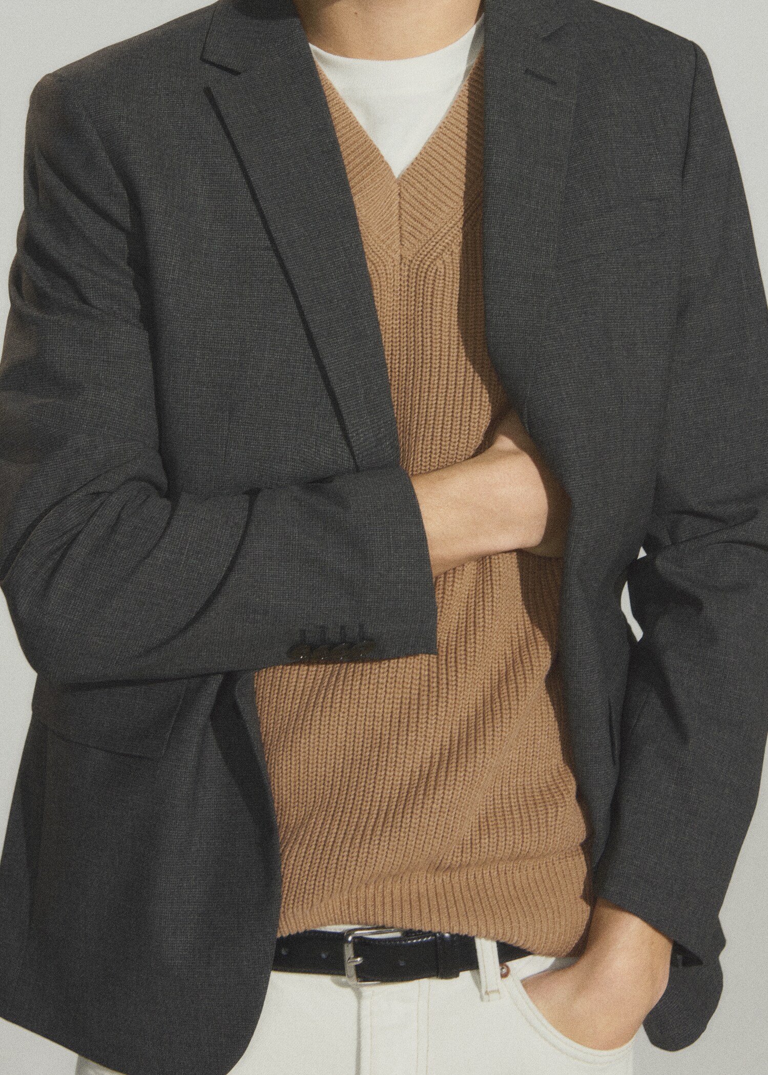 Slim-fit wool suit jacket - Details of the article 7