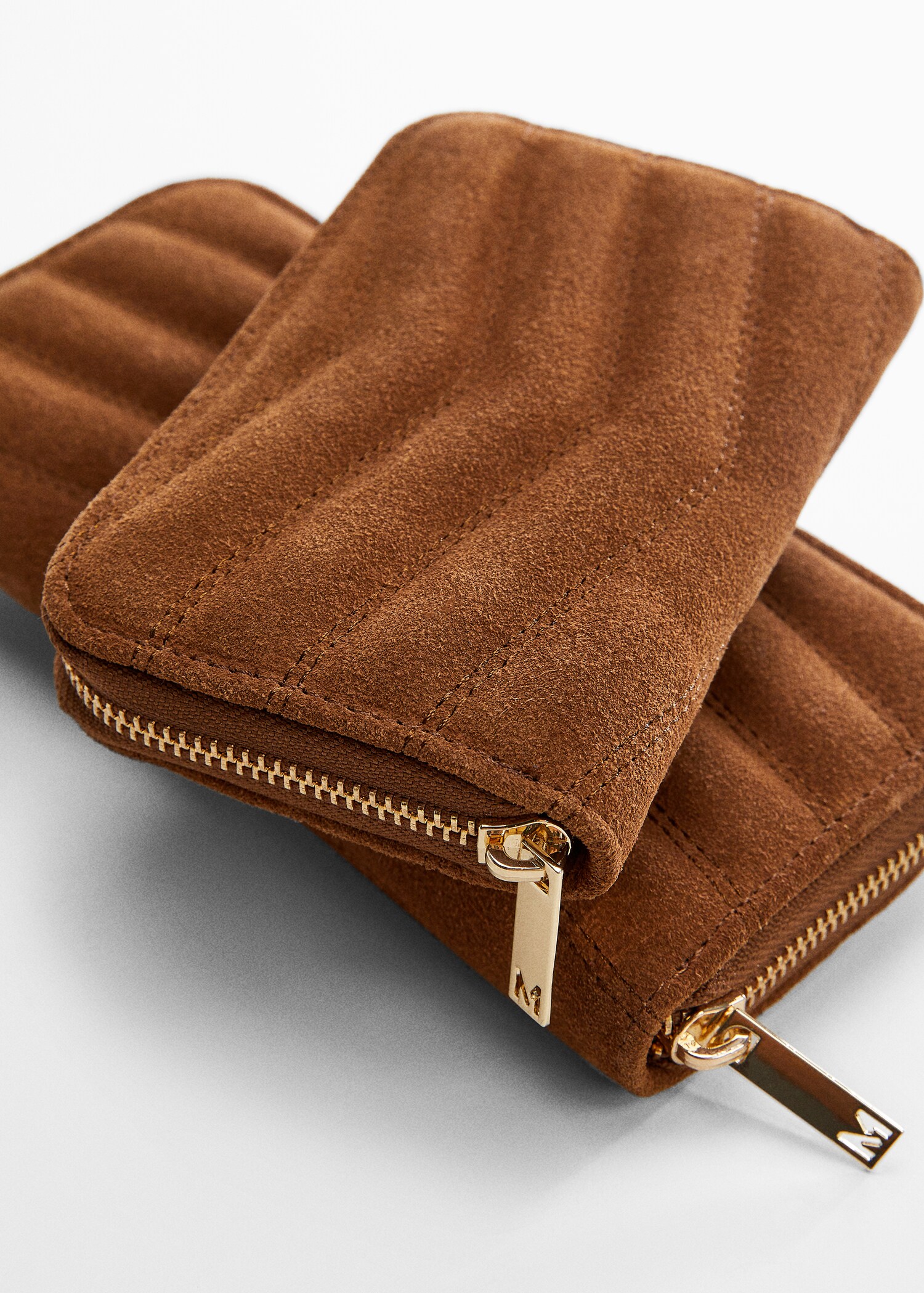 Padded leather wallet - Details of the article 2
