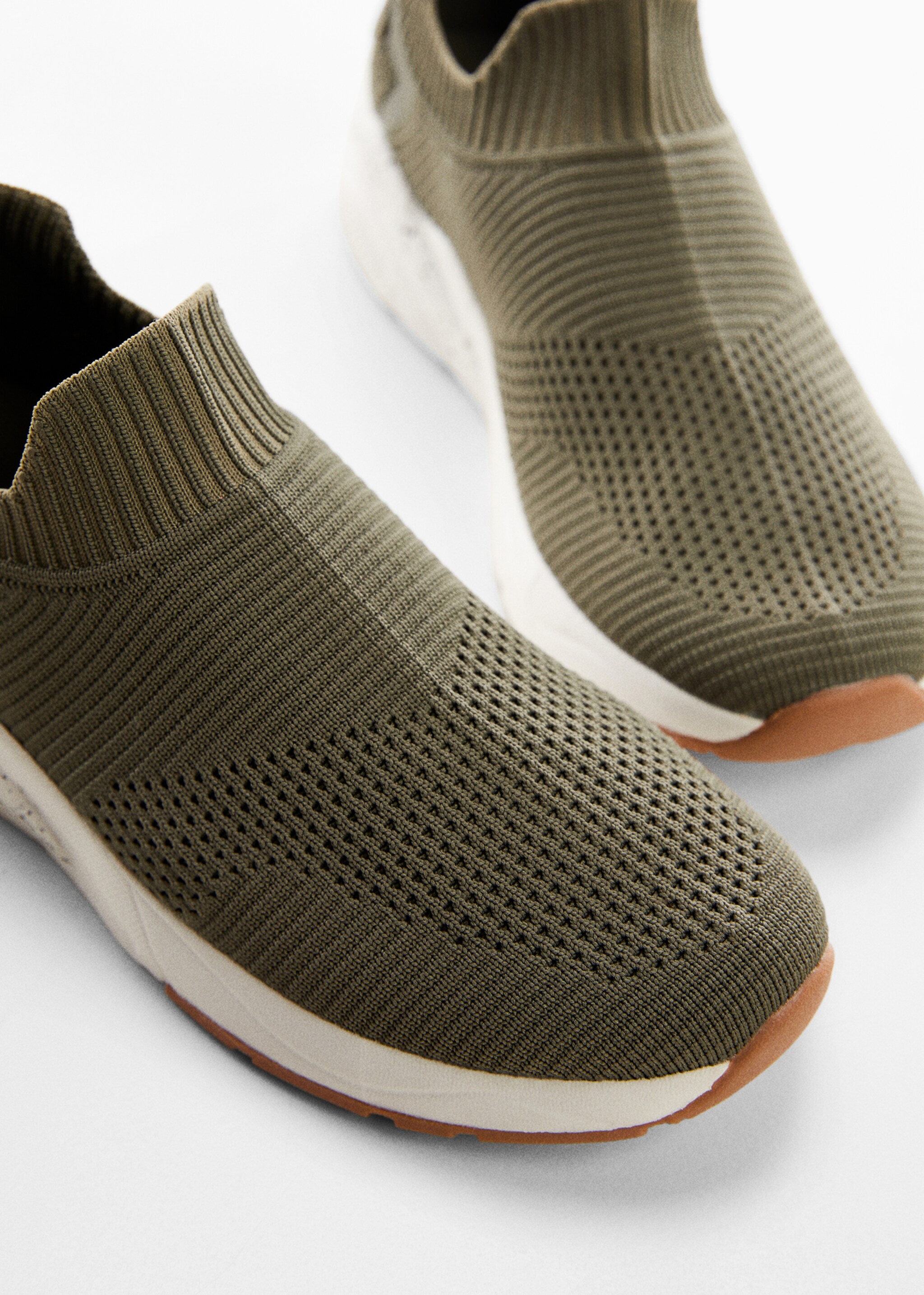 Sock sneakers - Details of the article 2, Khaki. Ref: 47051271-00.