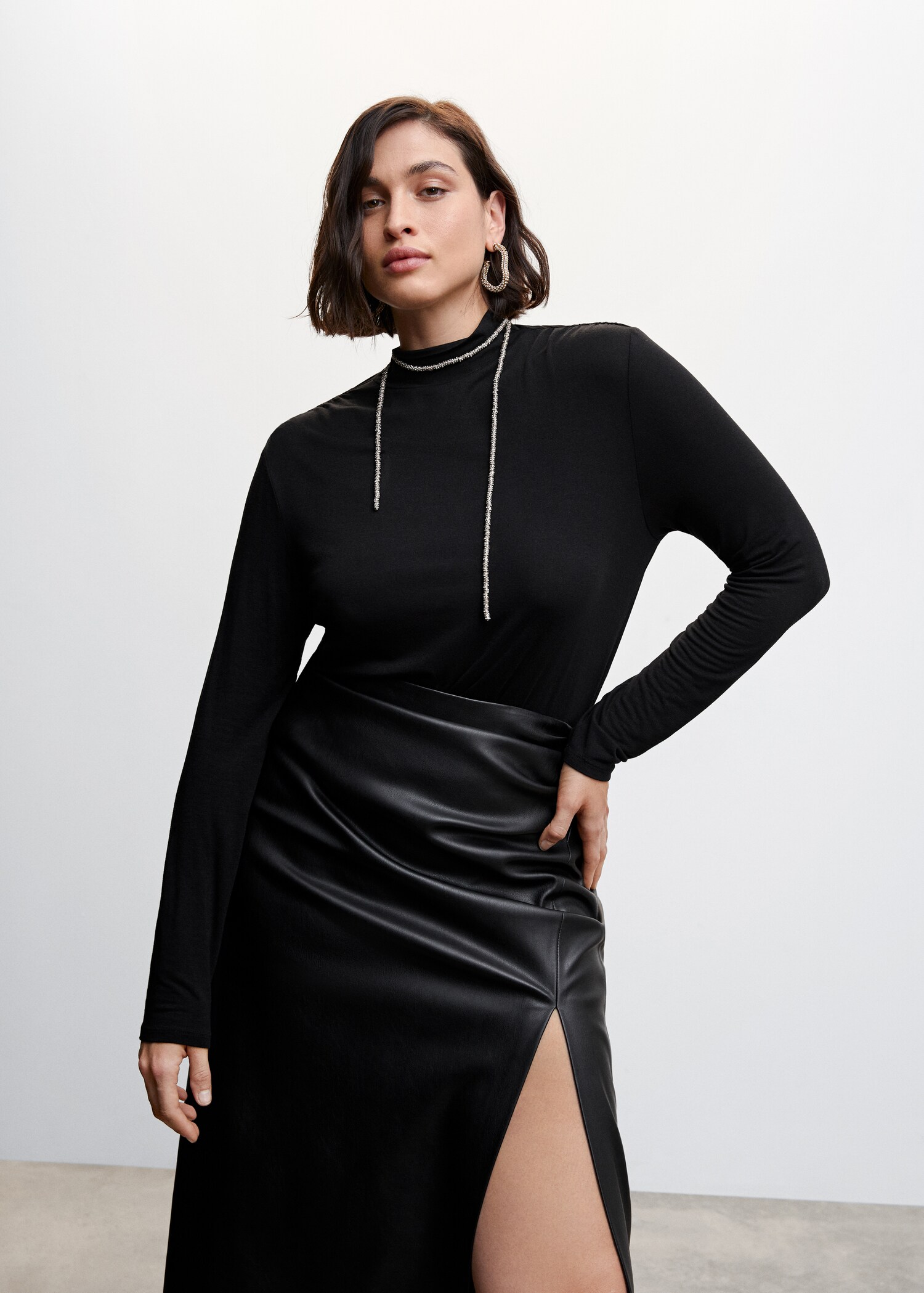 Leather-effect pencil skirt - Details of the article 5
