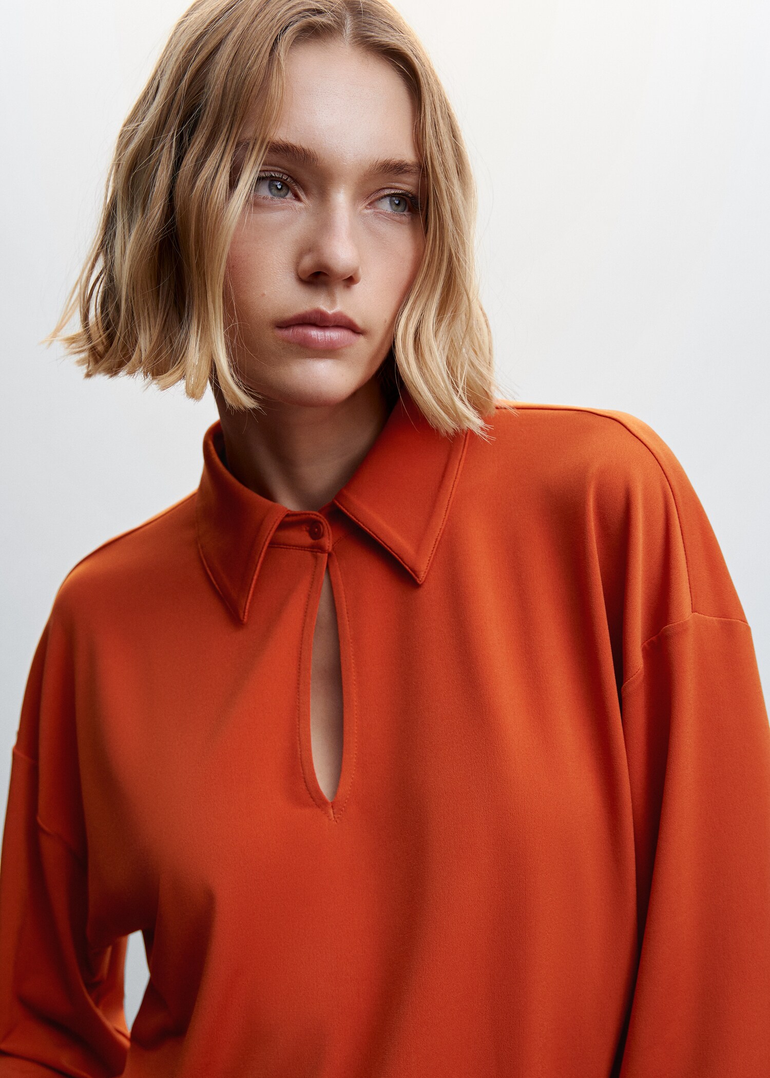 Slit shirt - Details of the article 1