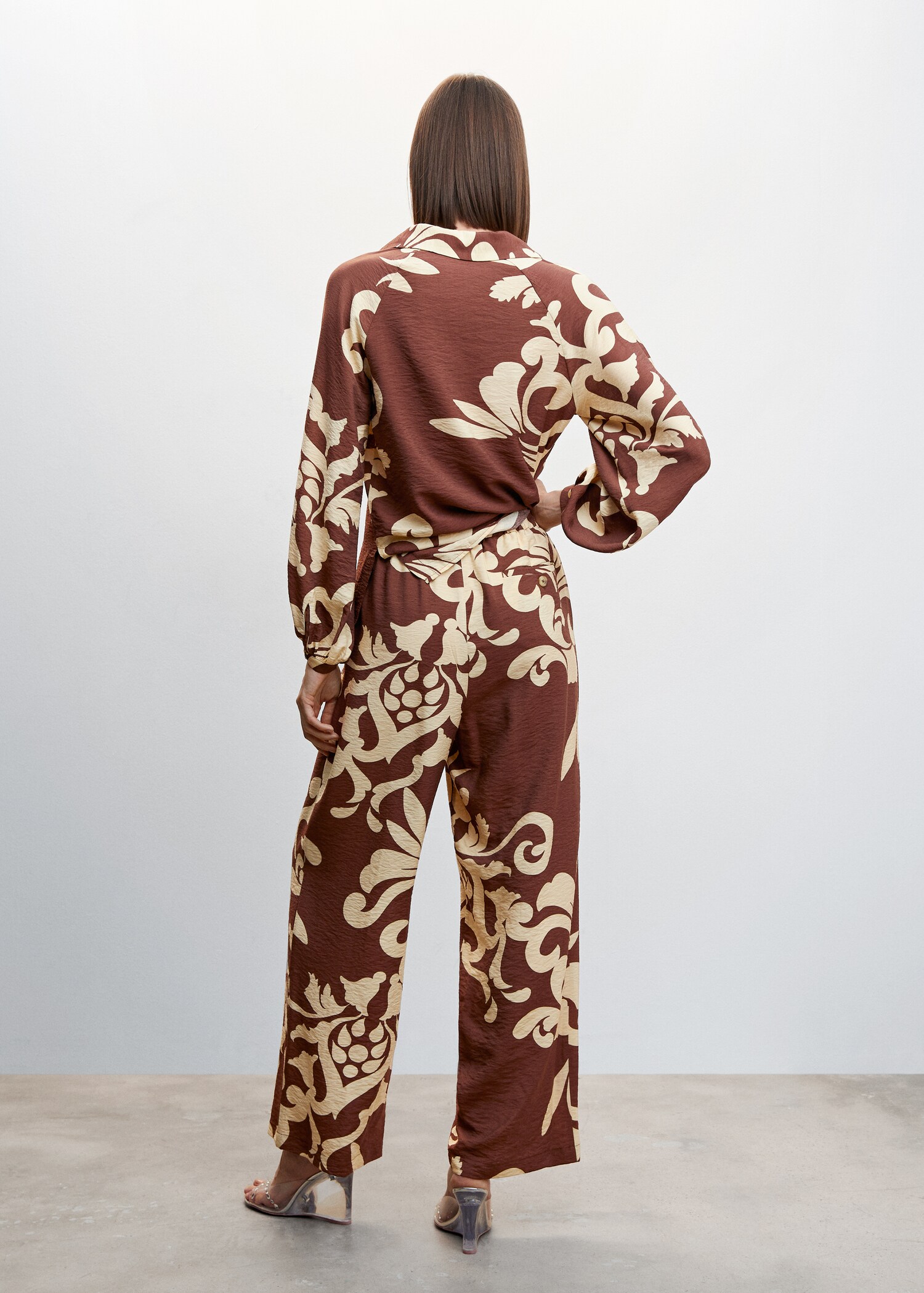 Wide leg printed pants - Reverse of the article