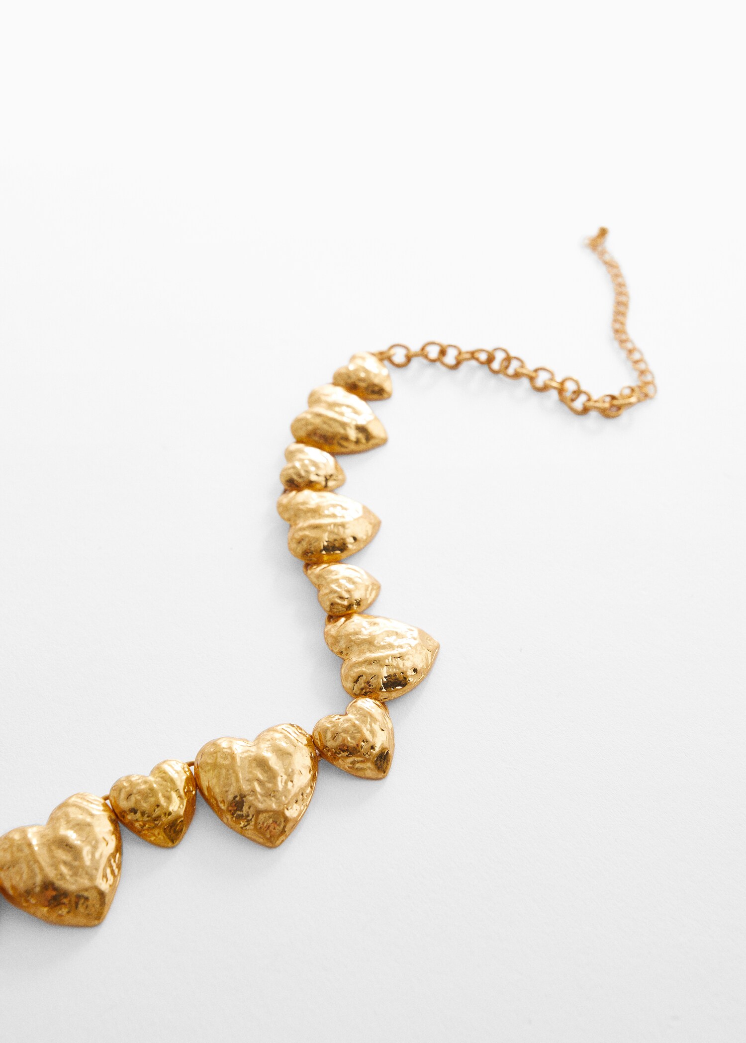 Halskette mit Herzanhänger - Mittlere Ansicht