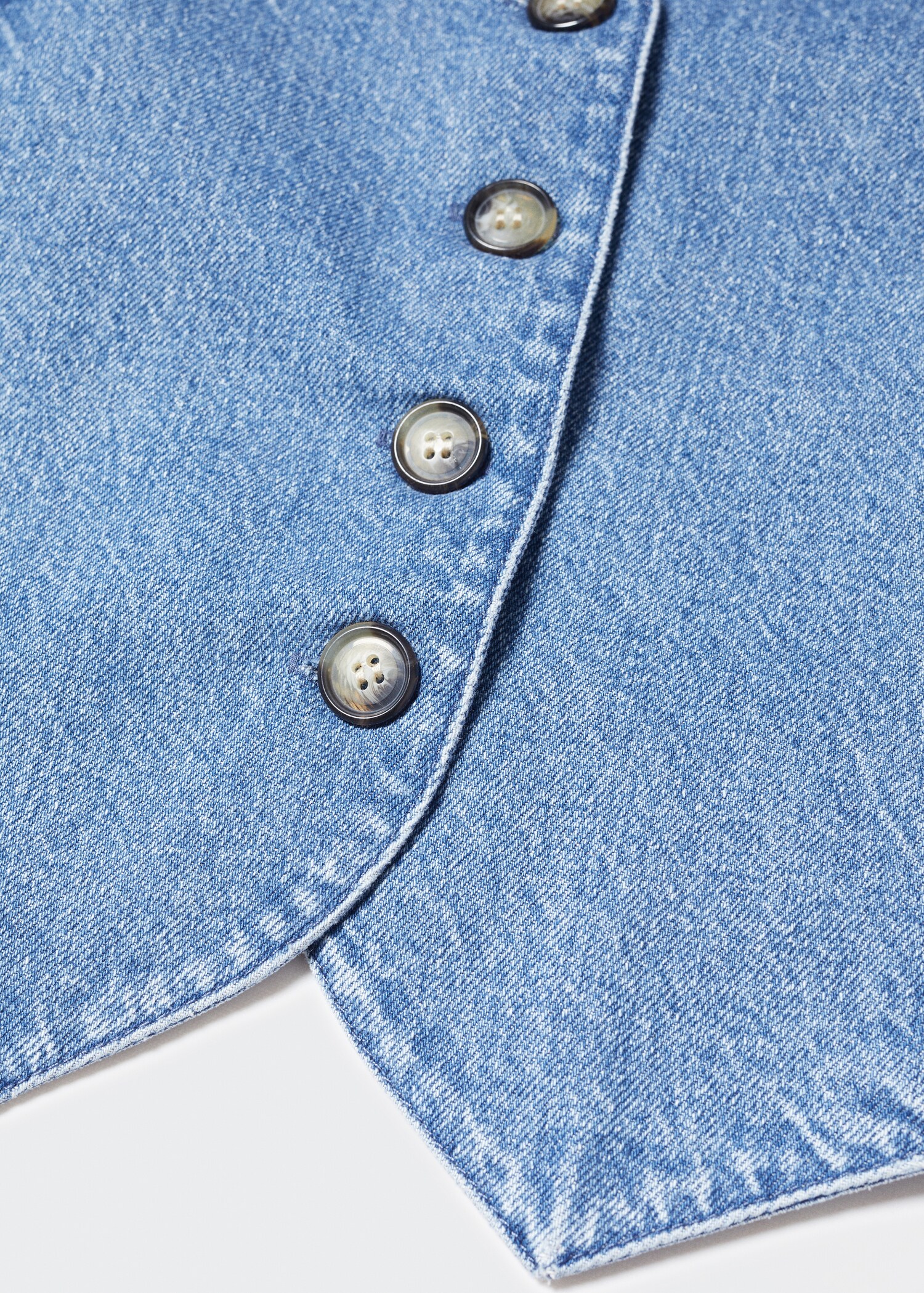 Denim gilet with seams - Details of the article 8