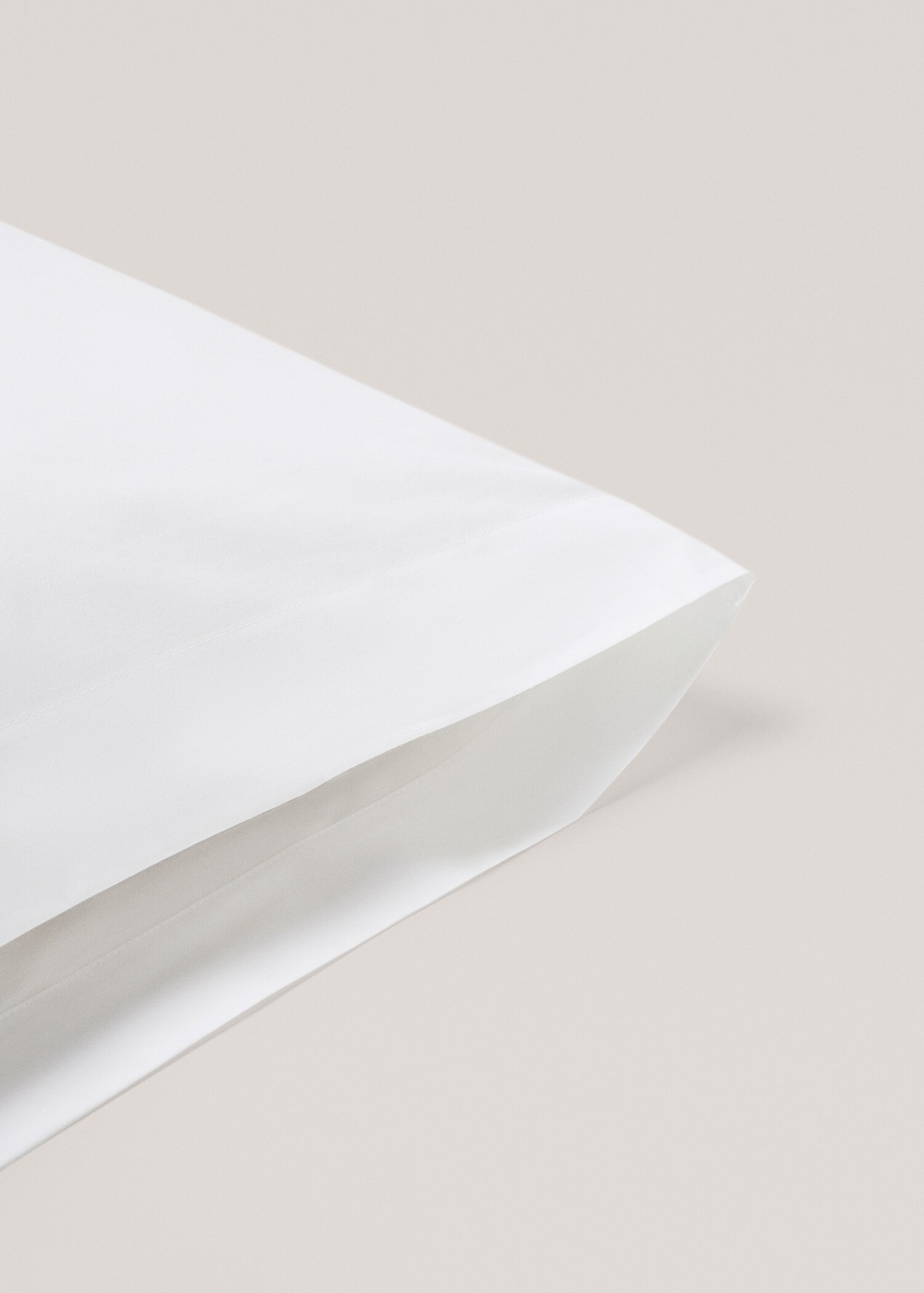 Embroidered pillow case 45x110cm - Details of the article 3