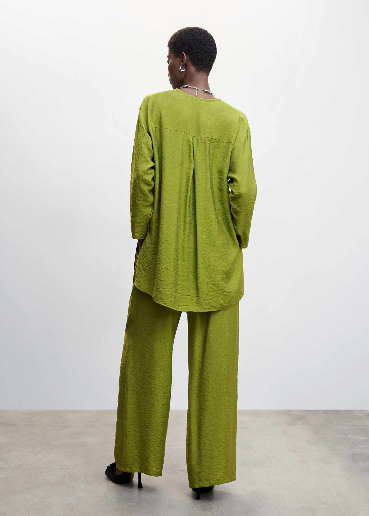Satin palazzo pants - Reverse of the article