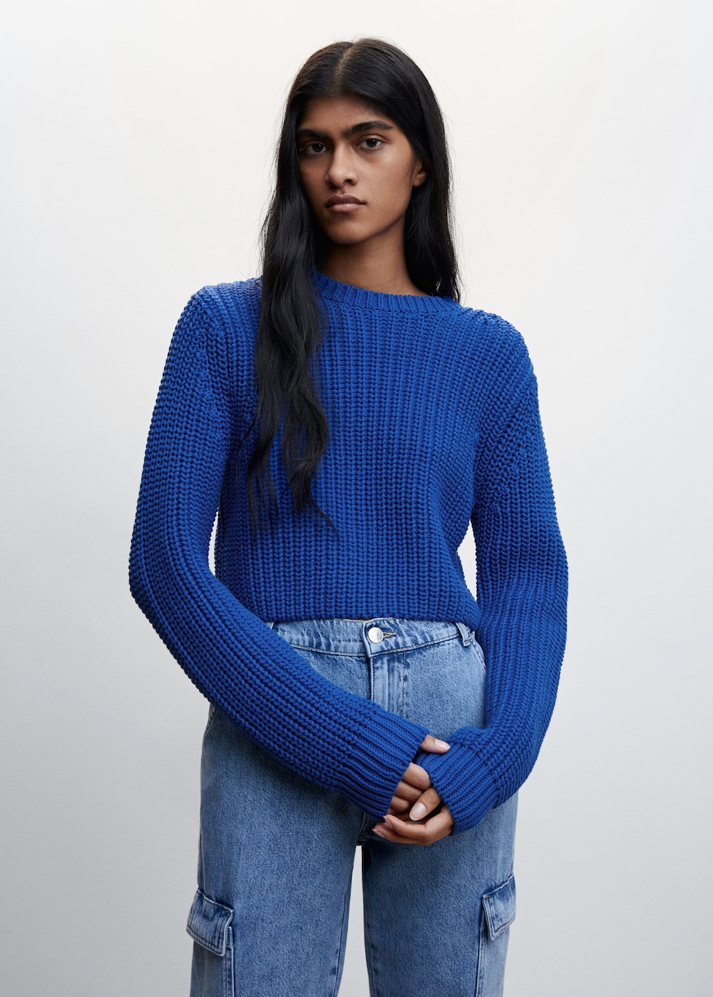 Round neck cropped jumper
