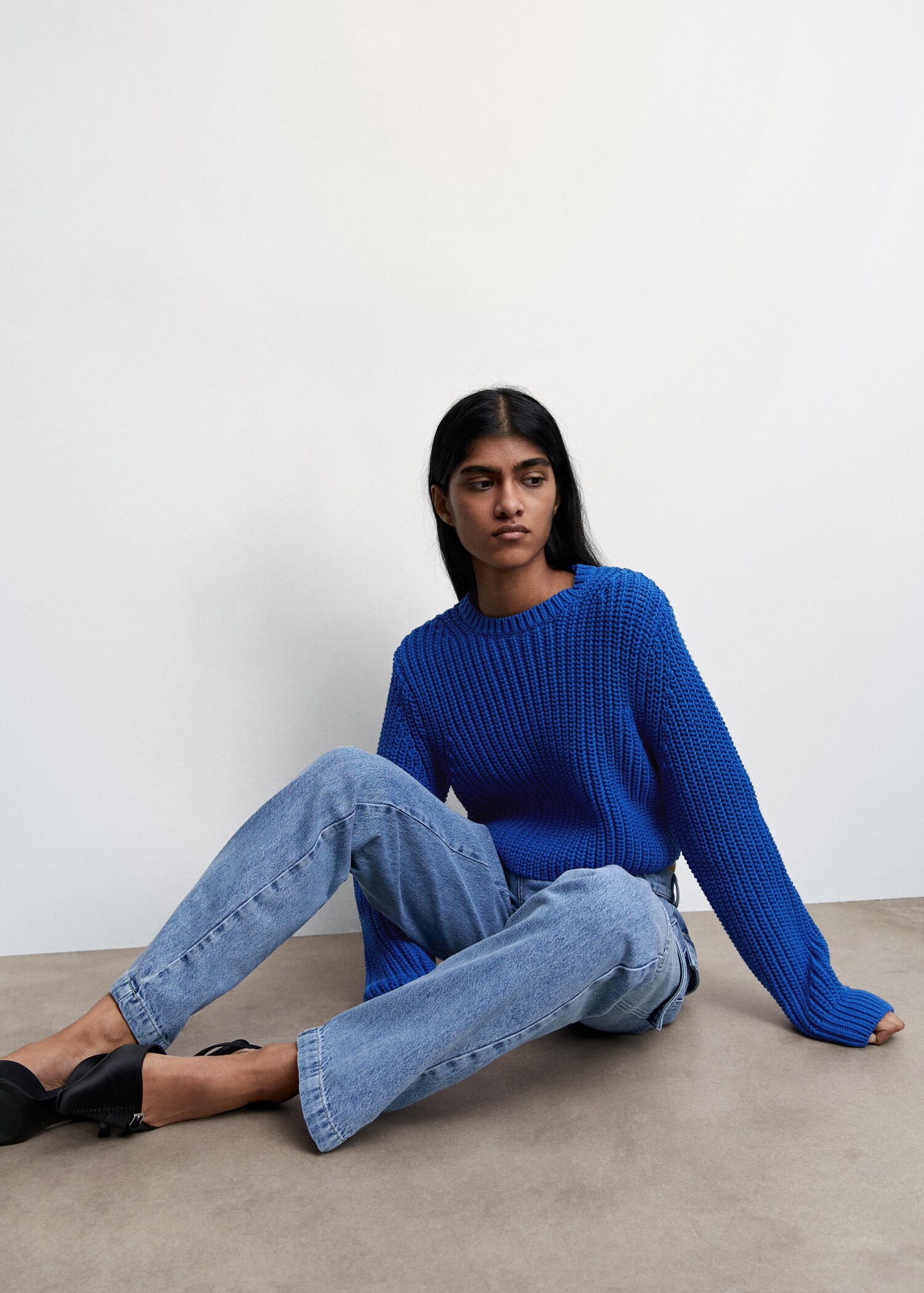 Round-neck cropped jumper - Details of the article 2