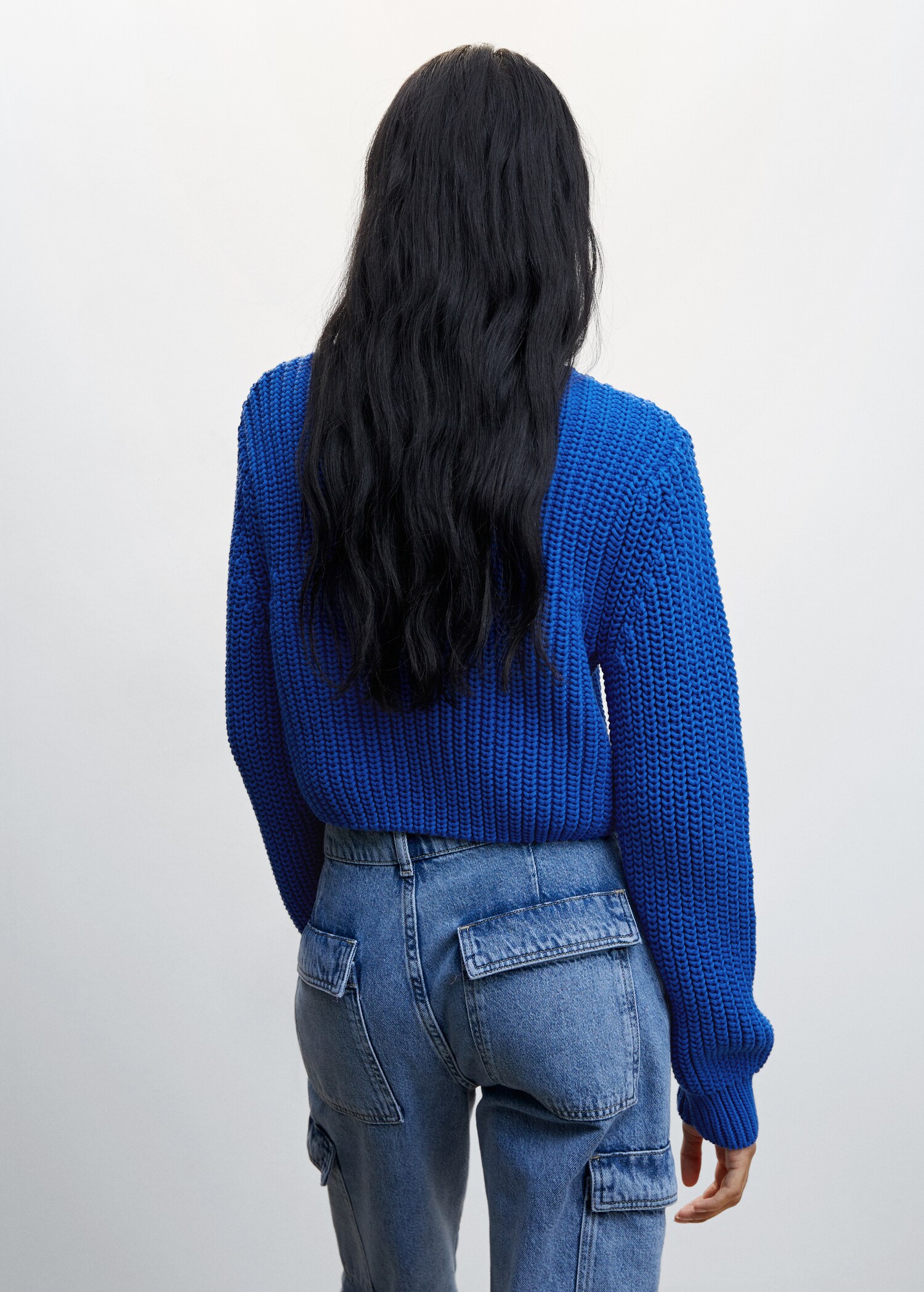 Round-neck cropped jumper - Reverse of the article