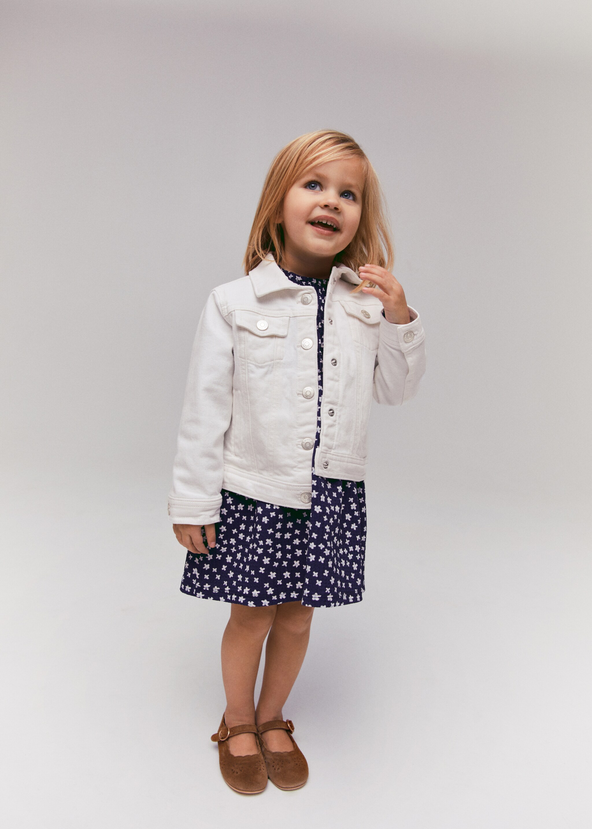 Jeansjacke mit Taschen - Detail des Artikels 6, Weiß. Ref: 47054396-00.