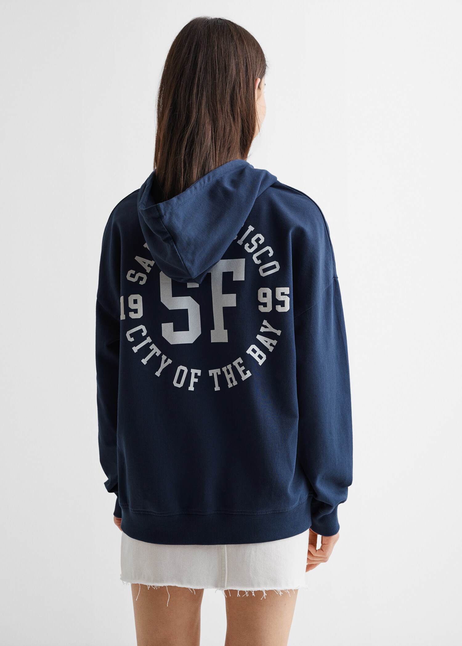 Geborduurde hoodie - Achterkant van het artikel