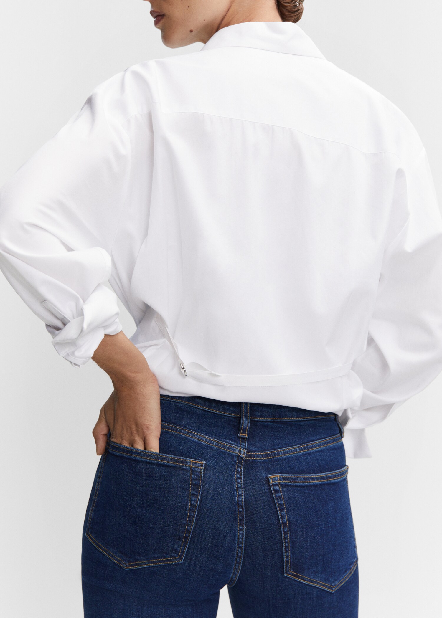 High-rise skinny jeans - Details of the article 2
