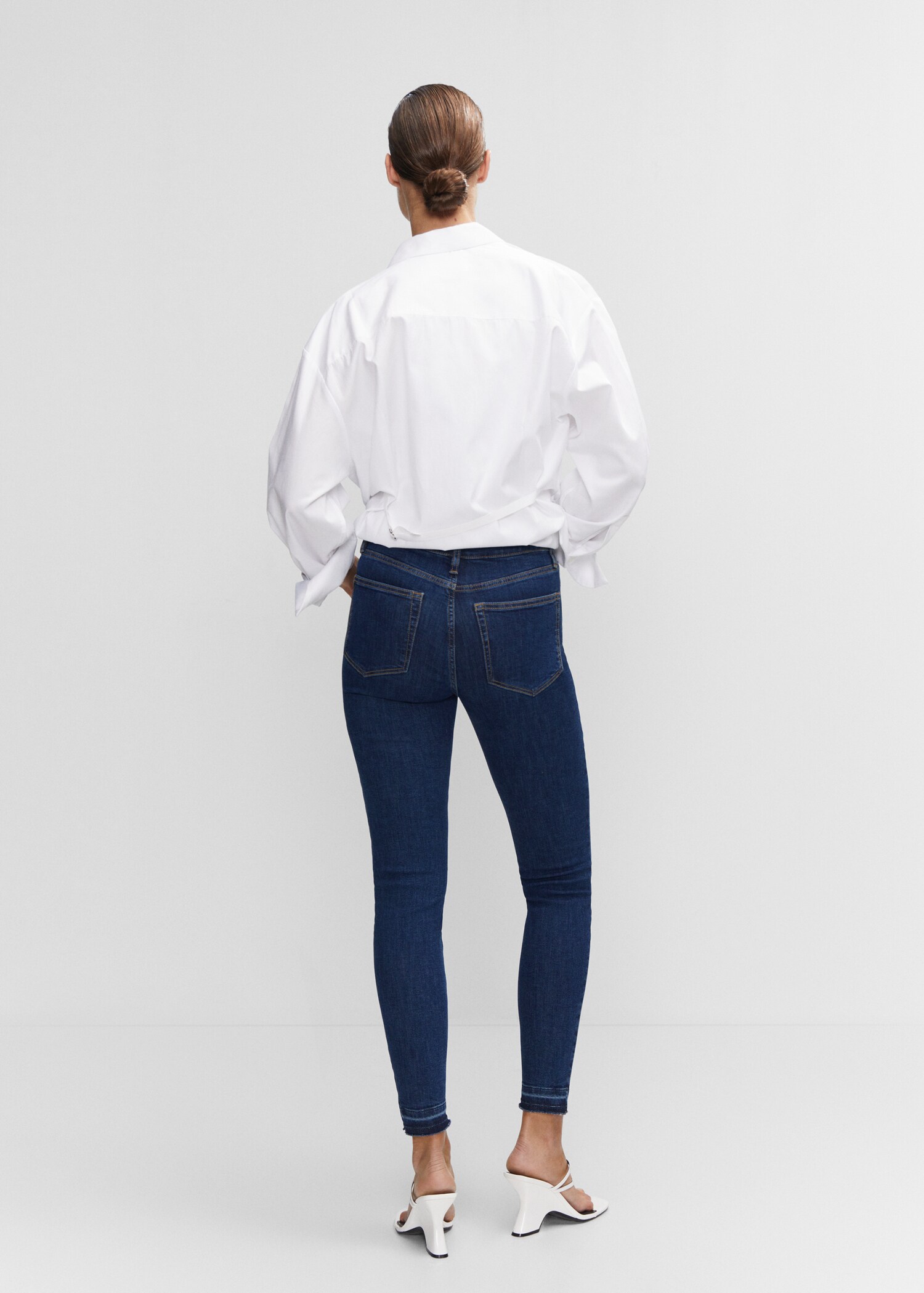 High-rise skinny jeans - Reverse of the article