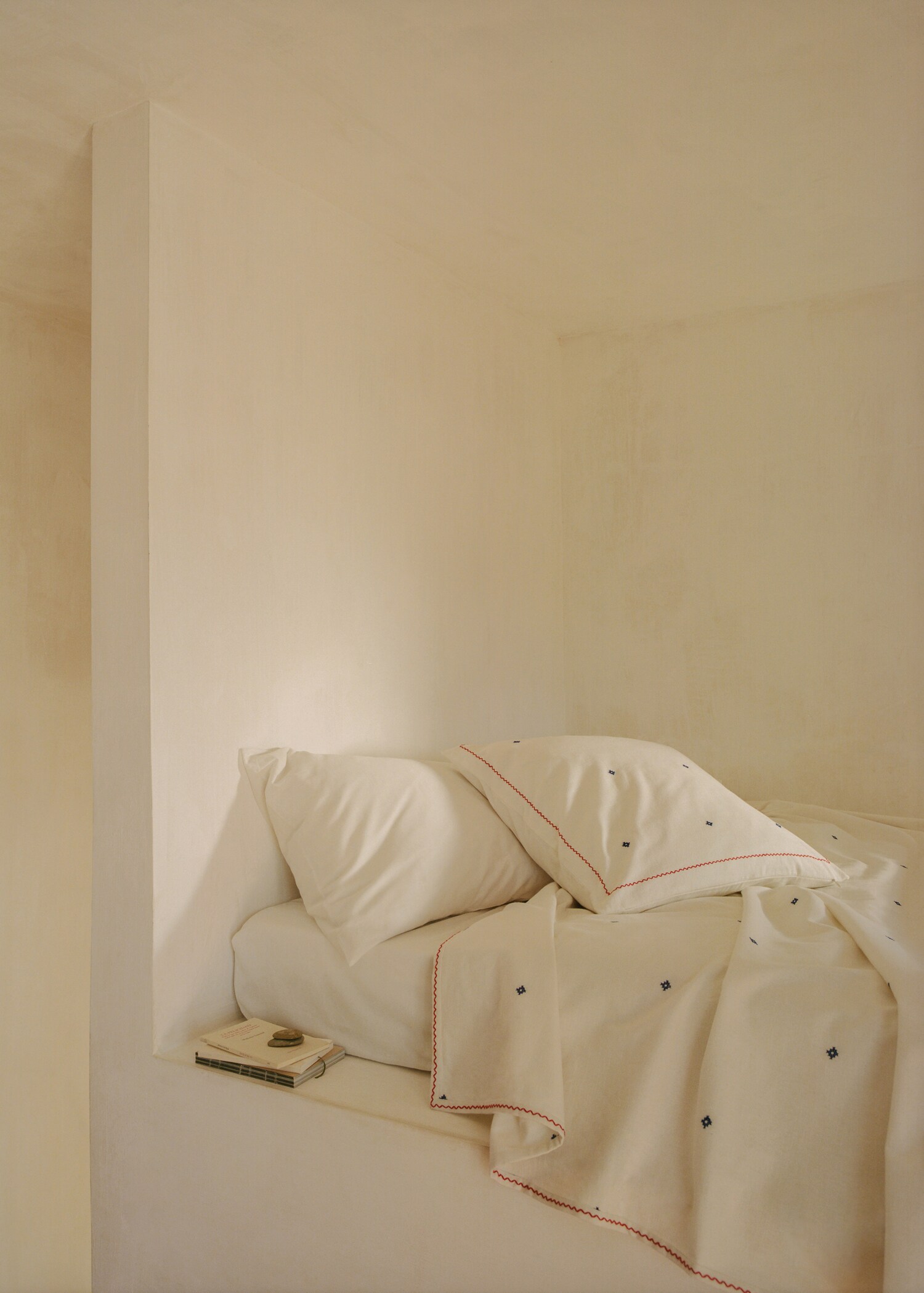 Kuddfodral 100% bomull brodyr 60x60cm - Detaljer om artikeln 6