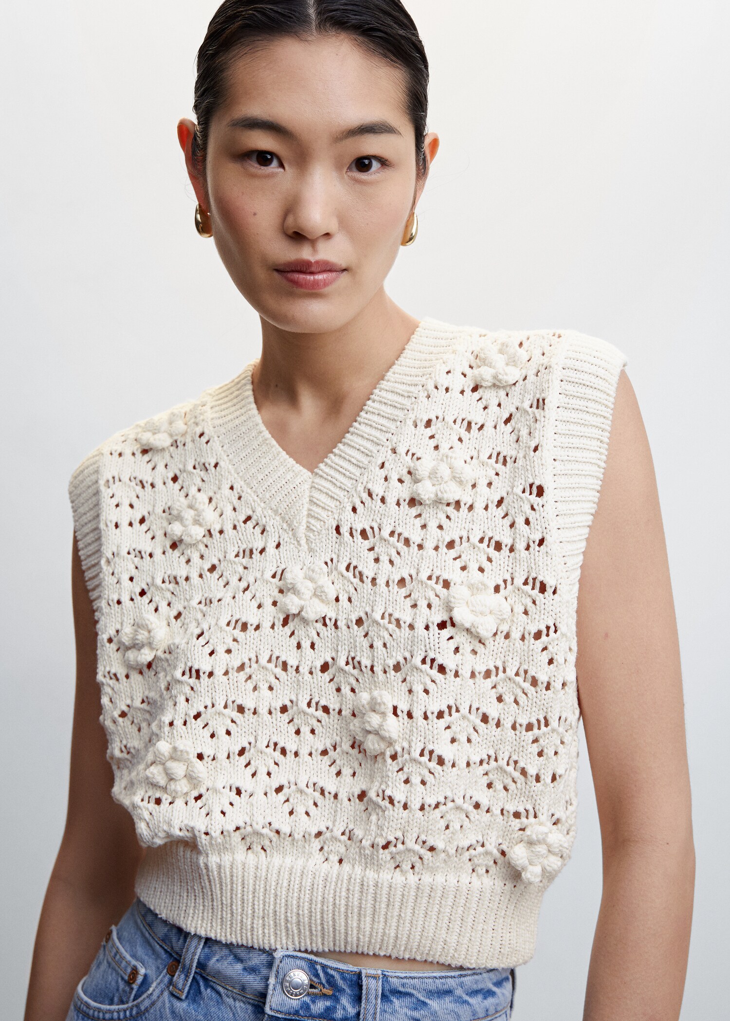 Fringed vest - Details of the article 1
