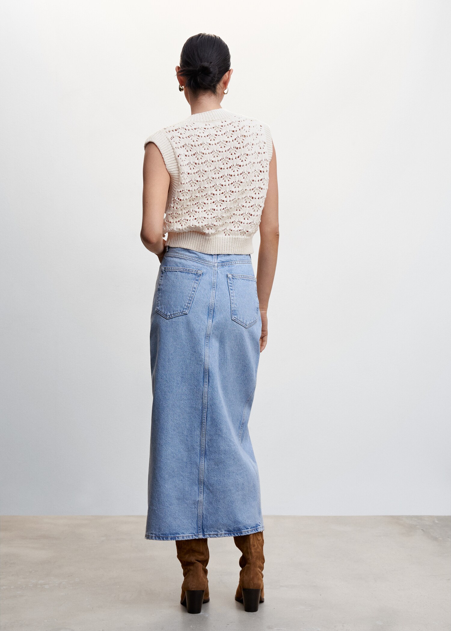 Fringed vest - Reverse of the article