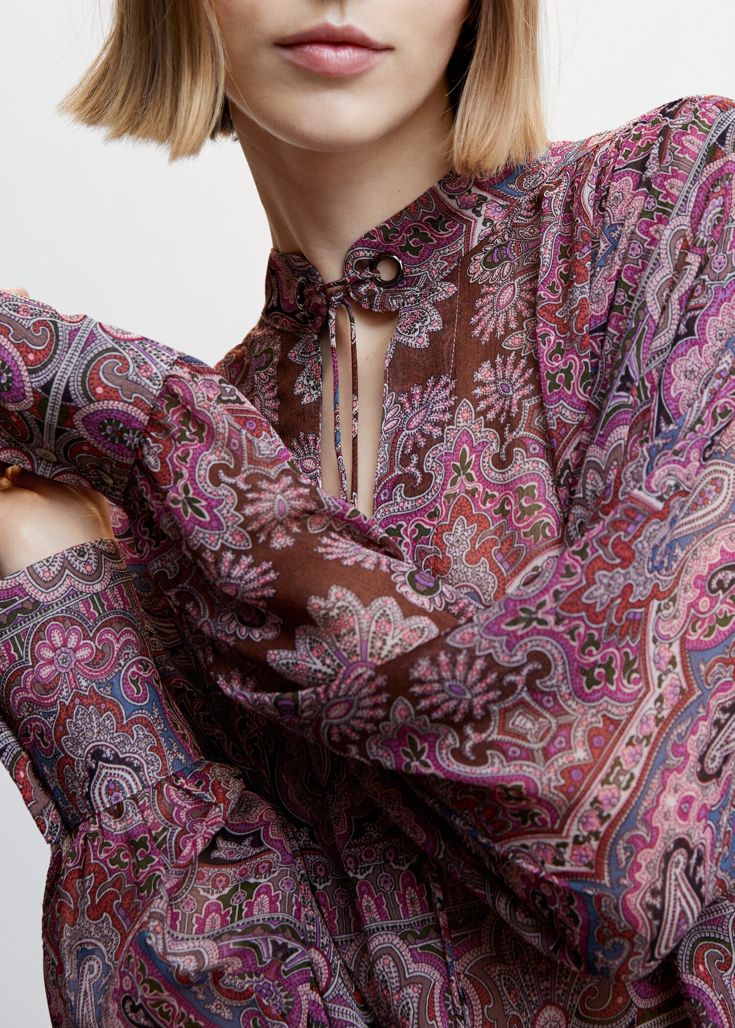 Bow printed blouse - Details of the article 1